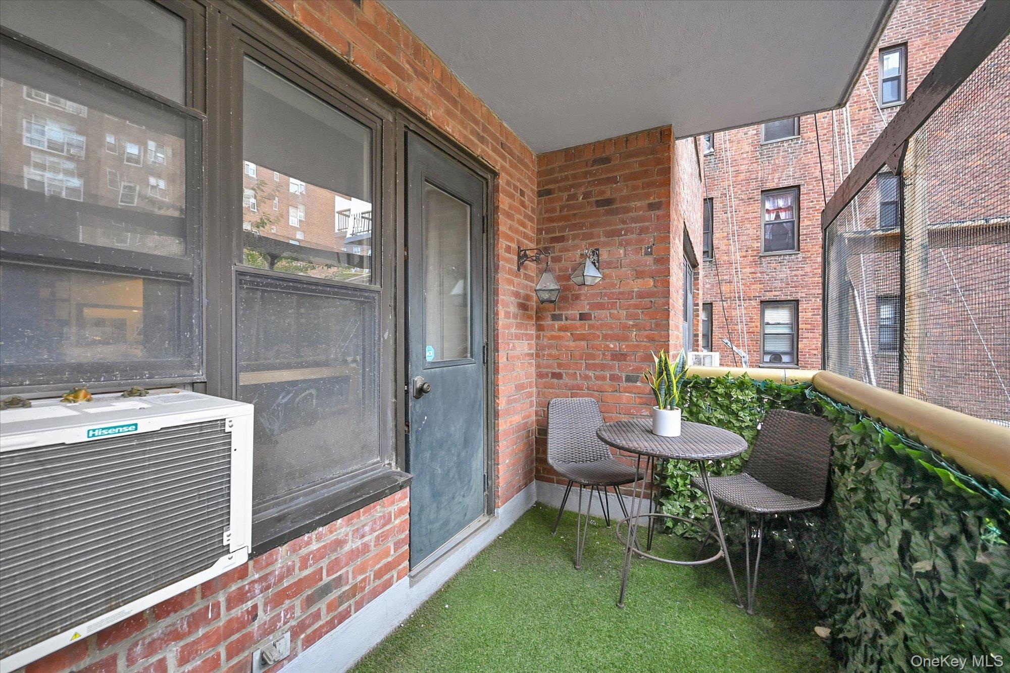 67-76 Booth Street, Unit 2i photo 17