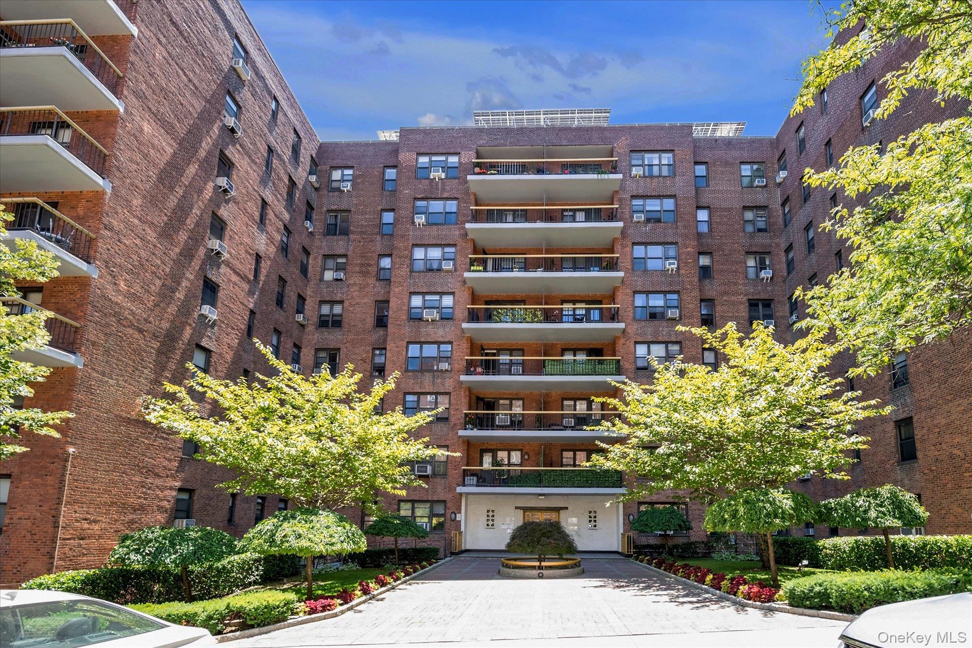 67-76 Booth Street, Unit 2i