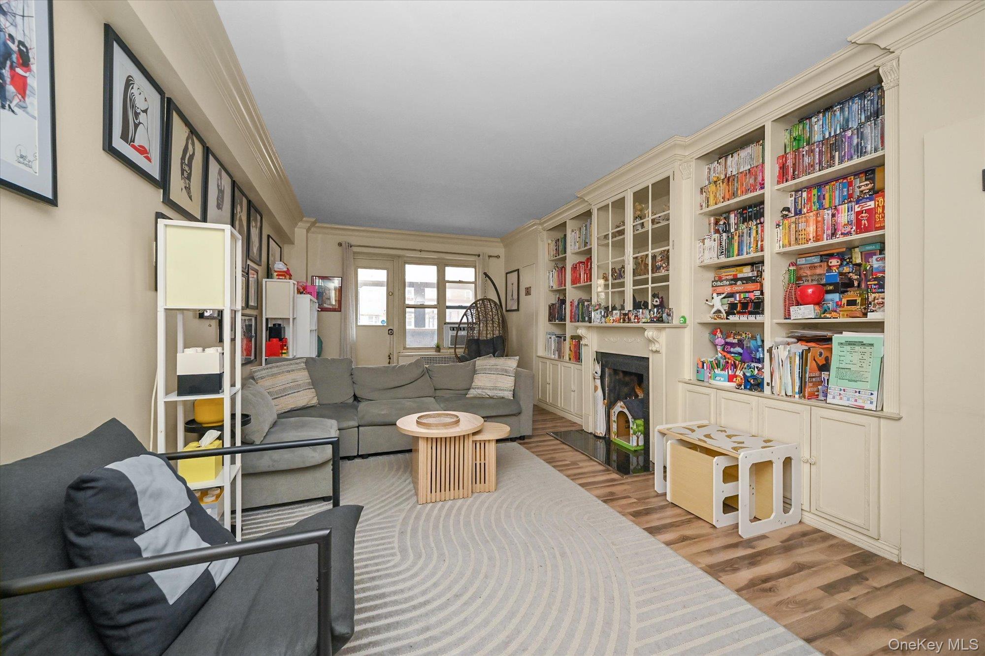 67-76 Booth Street, Unit 2i photo 2