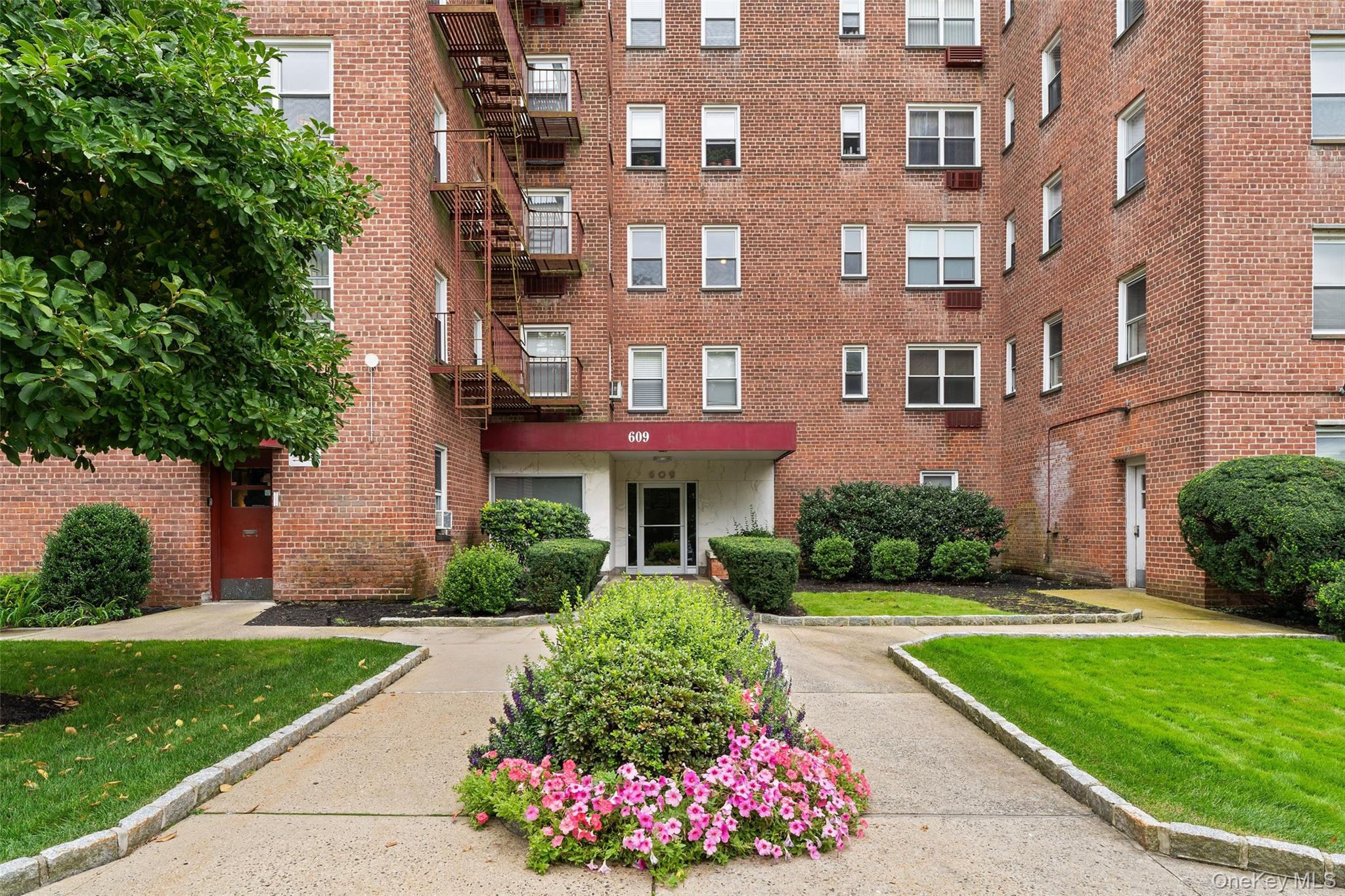 609 Palmer Road, Unit 7D
