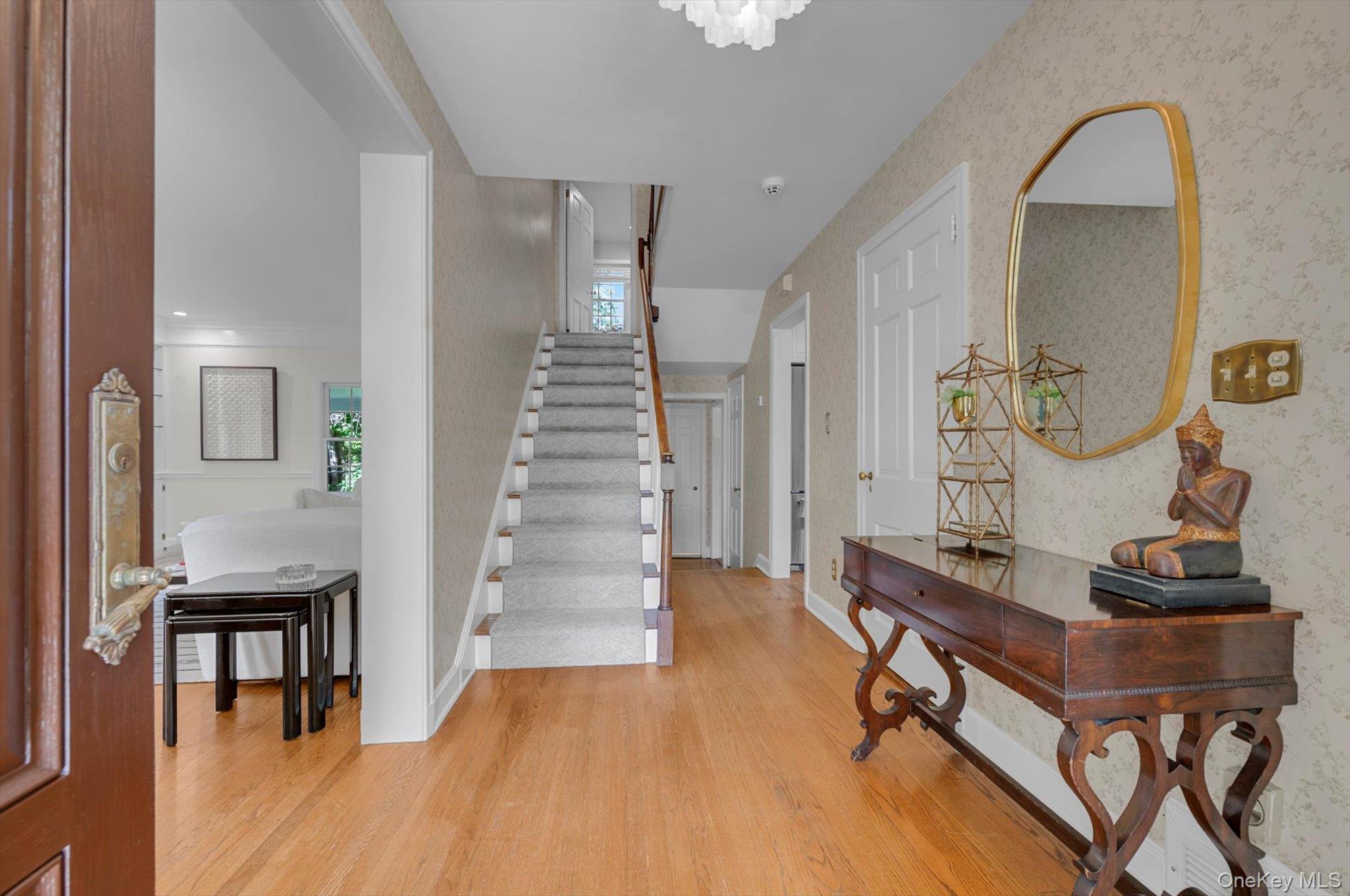 86 Summit Road – For Sale photo 3