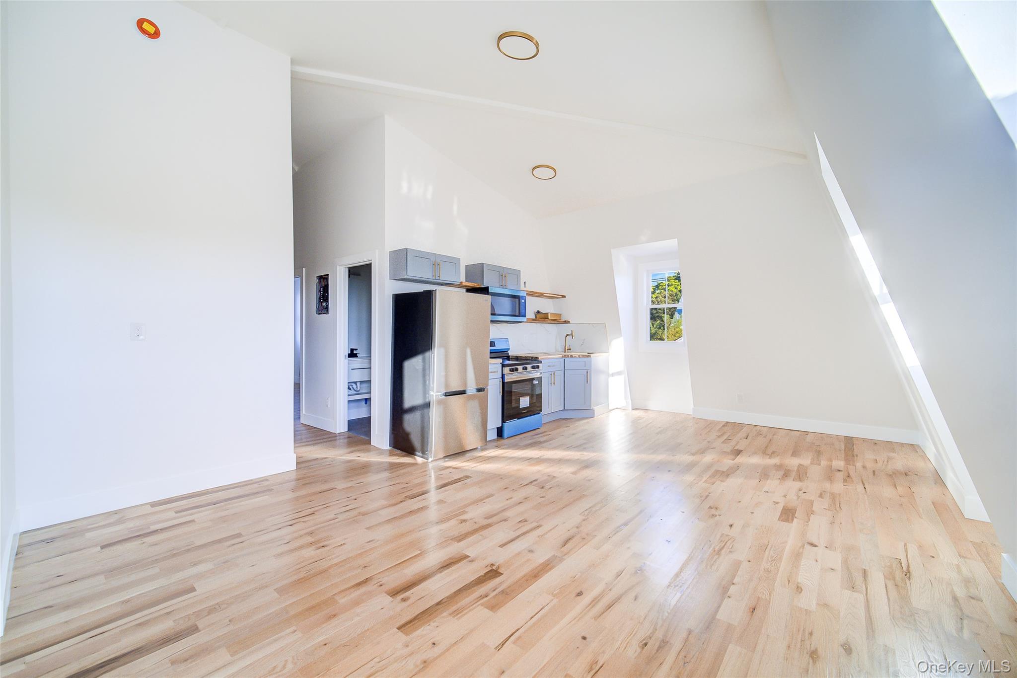 258 State Street, Unit 7 photo 2