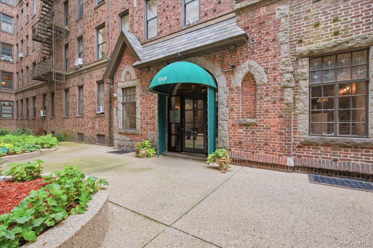 83-19 116th Street, Unit 6D photo 4