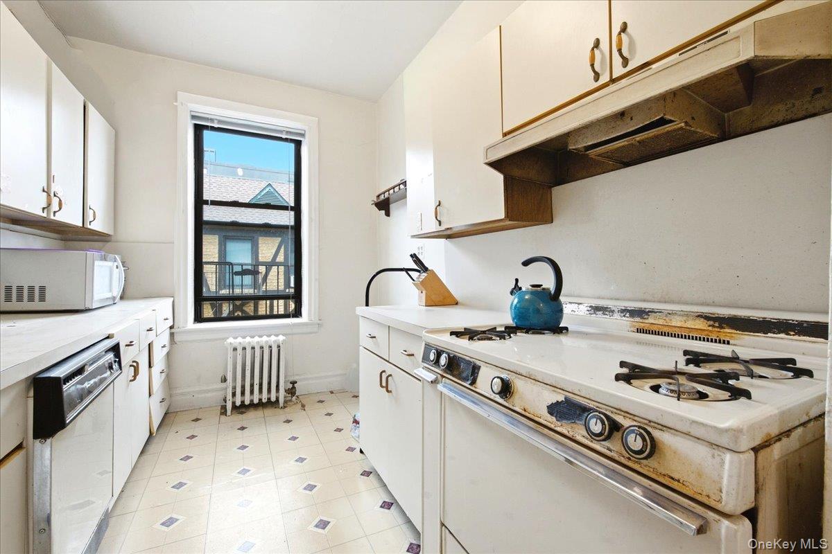 83-19 116th Street, Unit 6D photo 13