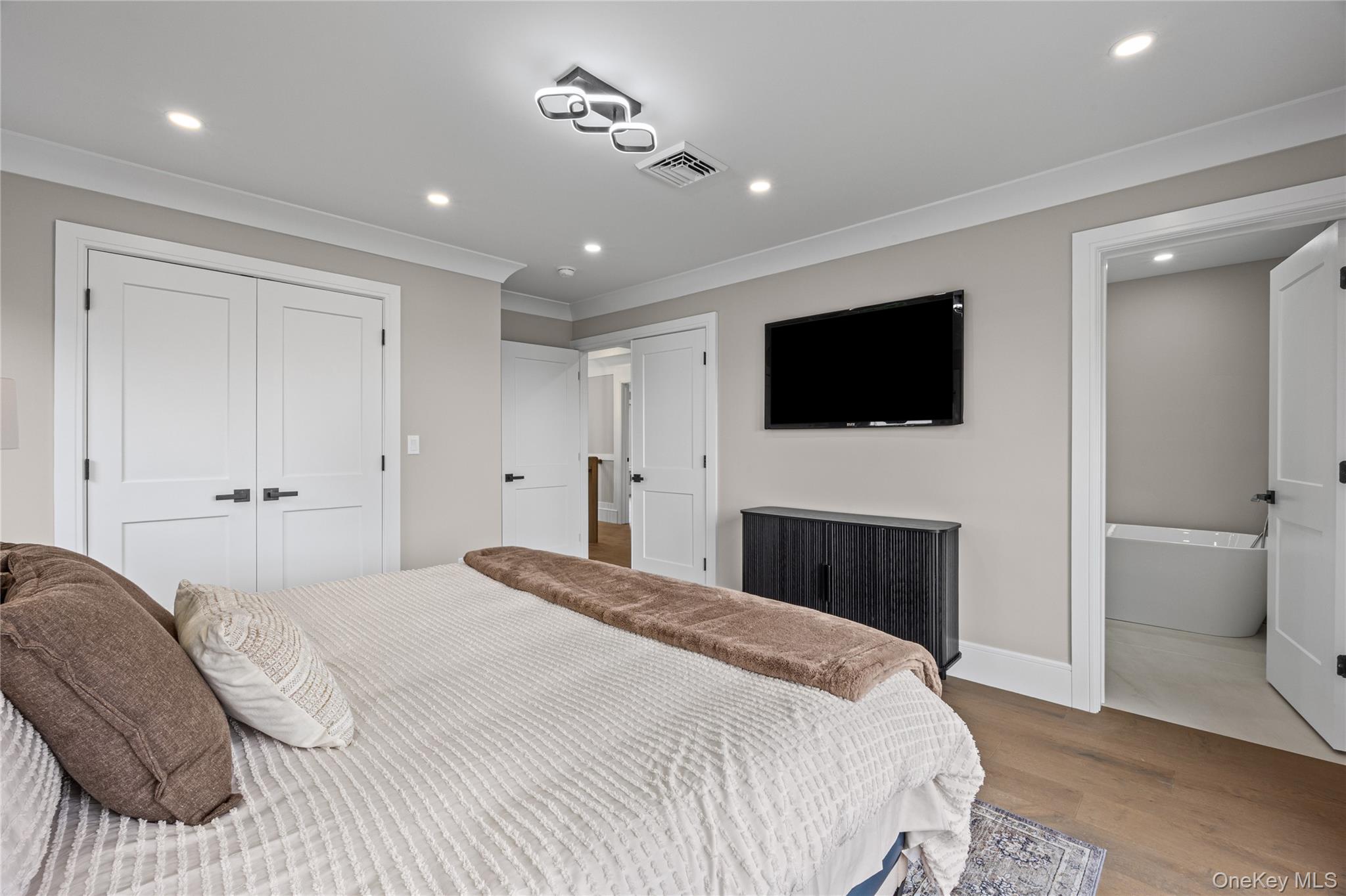 19 Nevada Street – For Sale photo 35