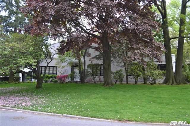 20050 Grand Central Parkway – For Sale photo 2