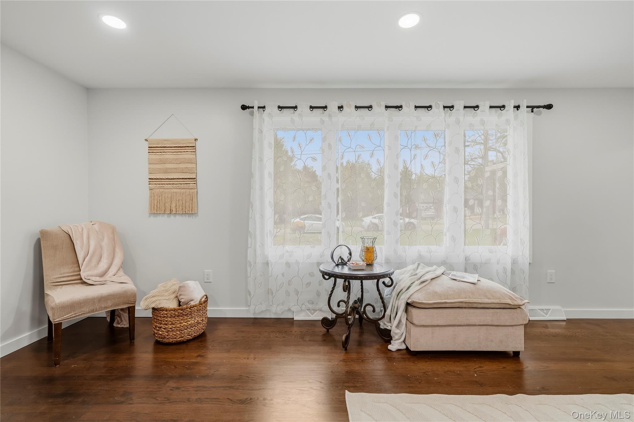 15 Breezy Knoll Drive – For Sale photo 11
