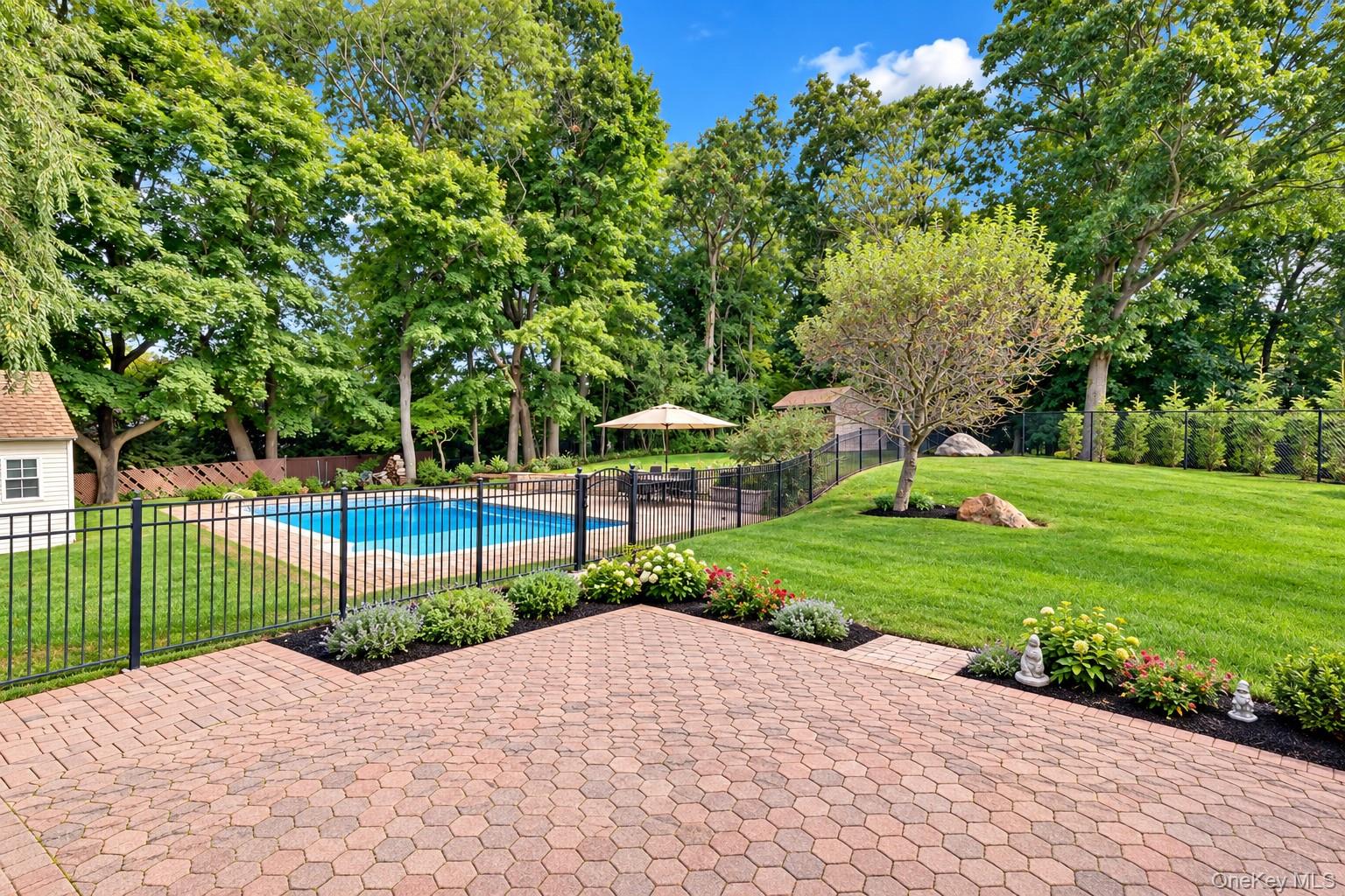 3 Reynolds Road – For Sale photo 6