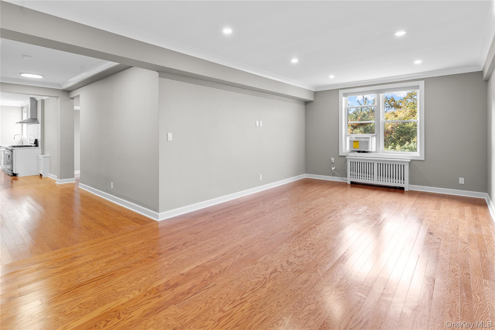 1133 Midland Avenue, Unit 6F photo 9