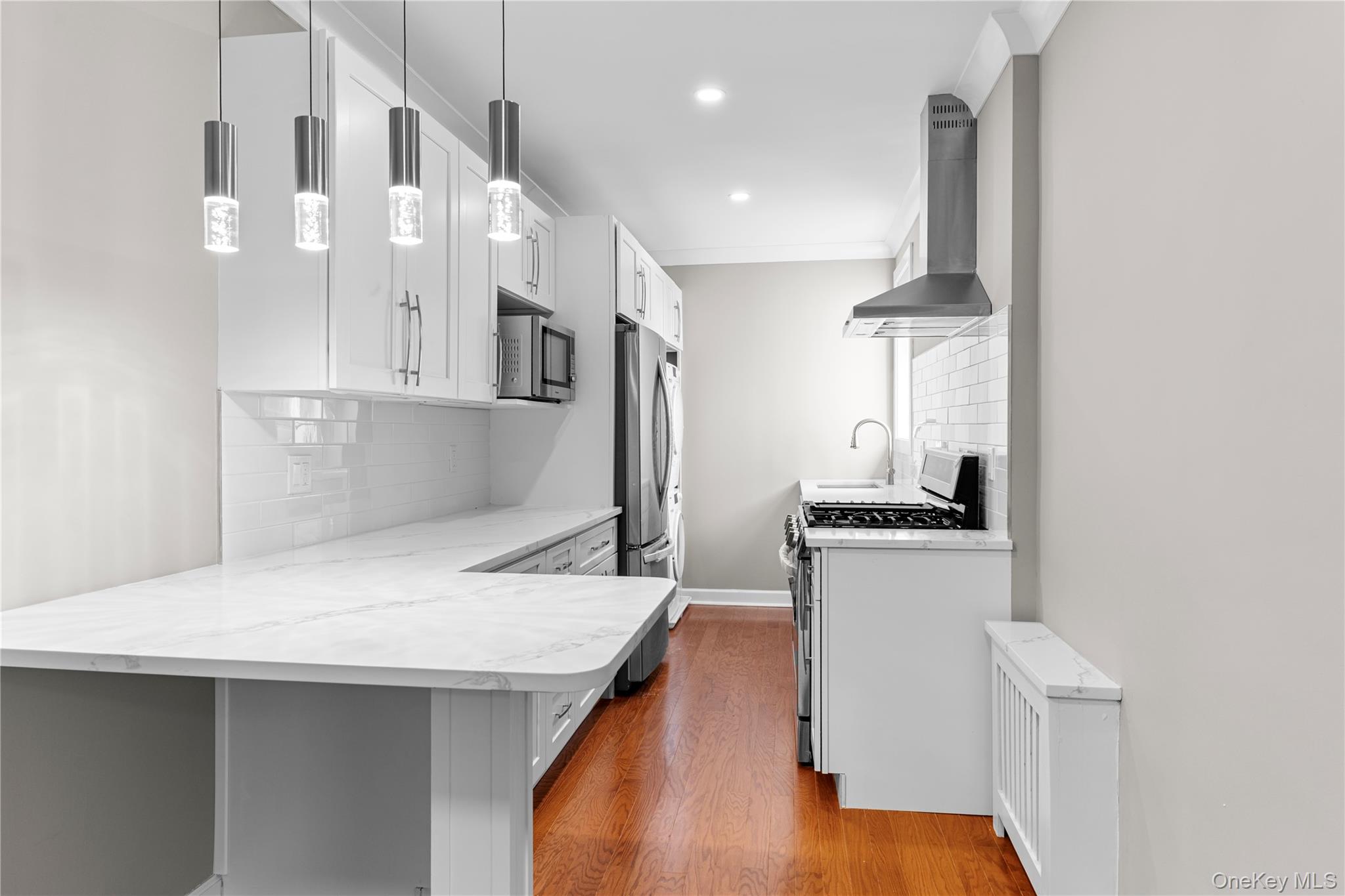 1133 Midland Avenue, Unit 6F photo 3