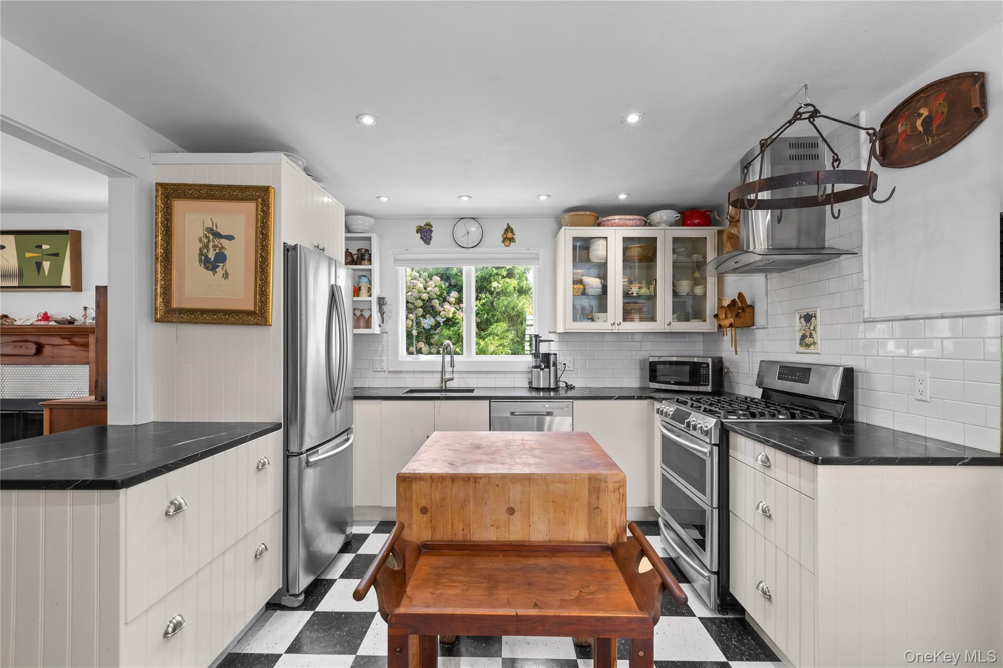 15 Walton Street – For Sale photo 3