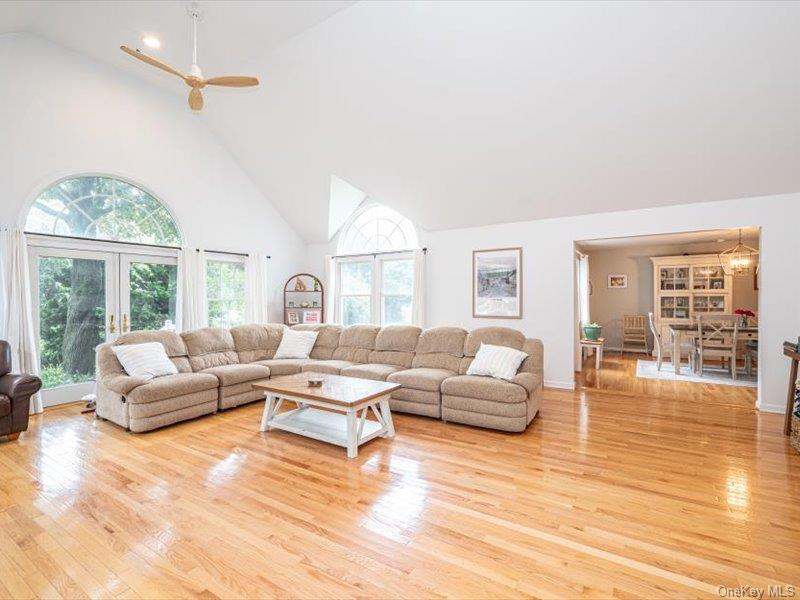 21 James Street – For Sale photo 9