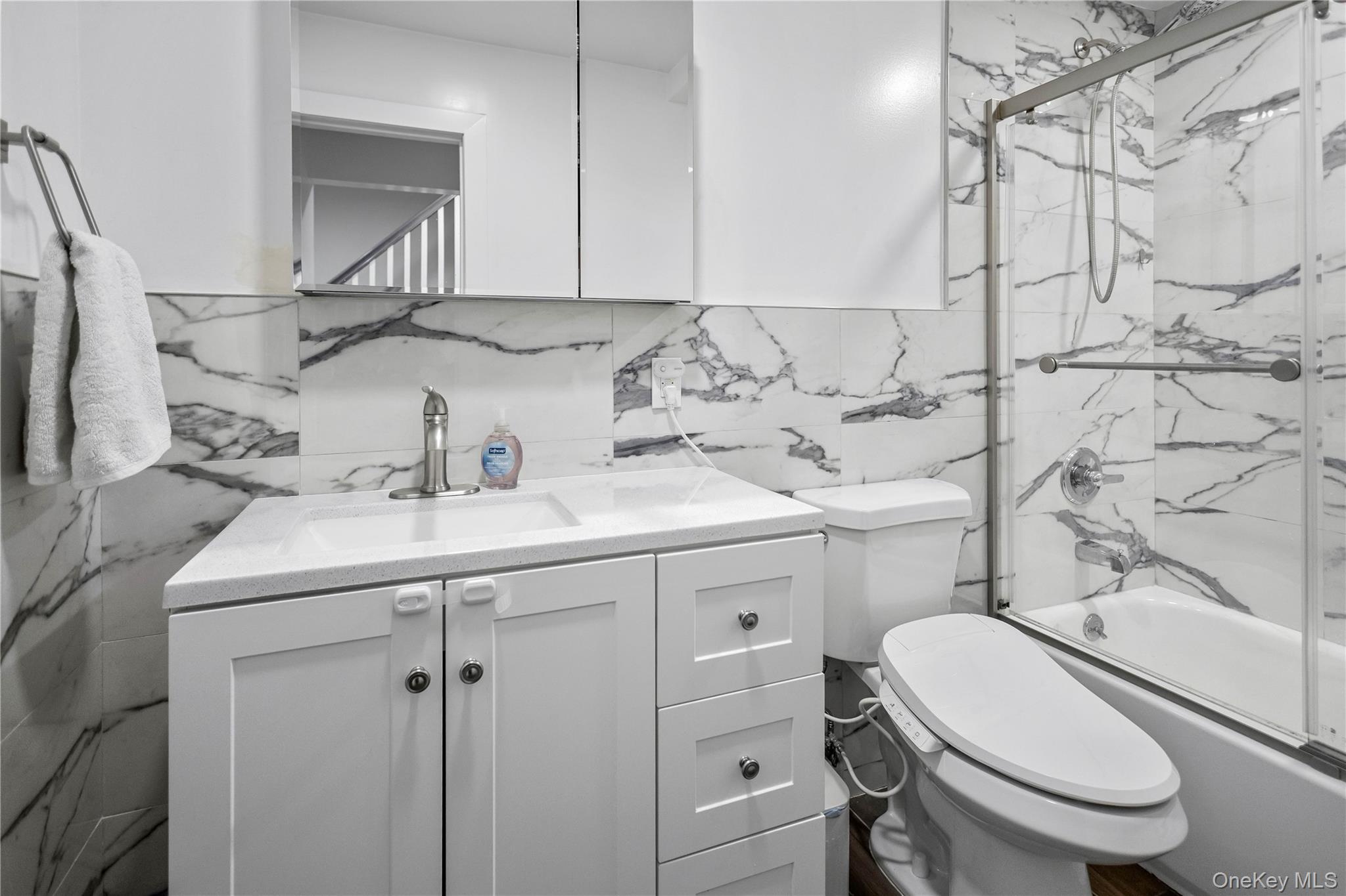 271 Signs Road, Unit E photo 20
