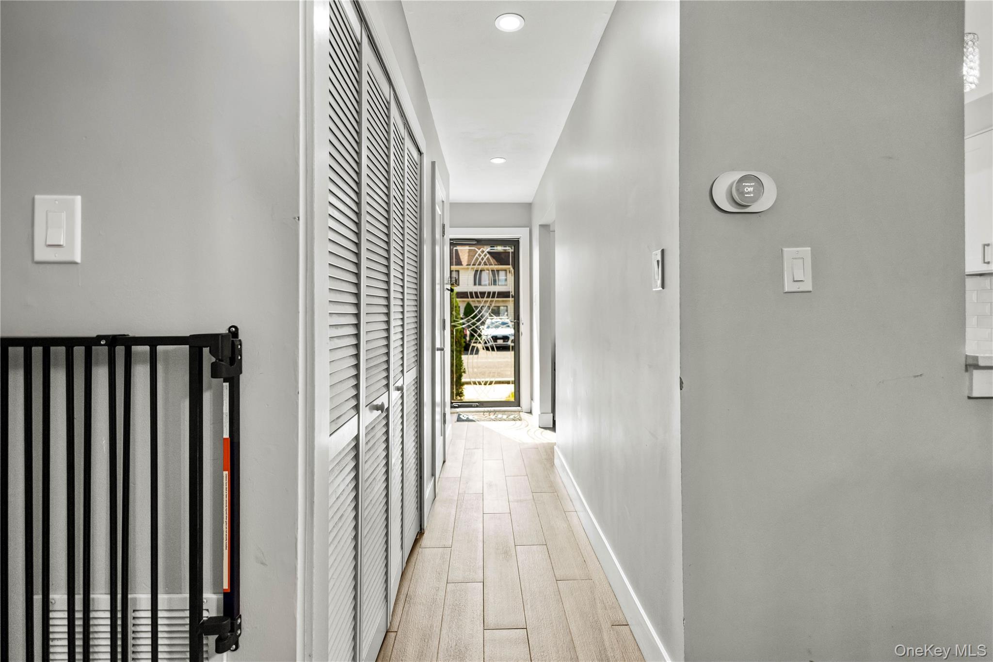 271 Signs Road, Unit E photo 7