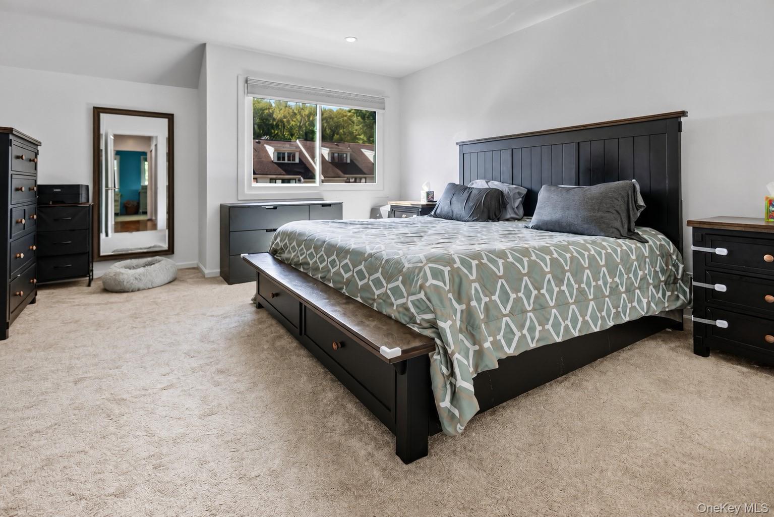 271 Signs Road, Unit E photo 15