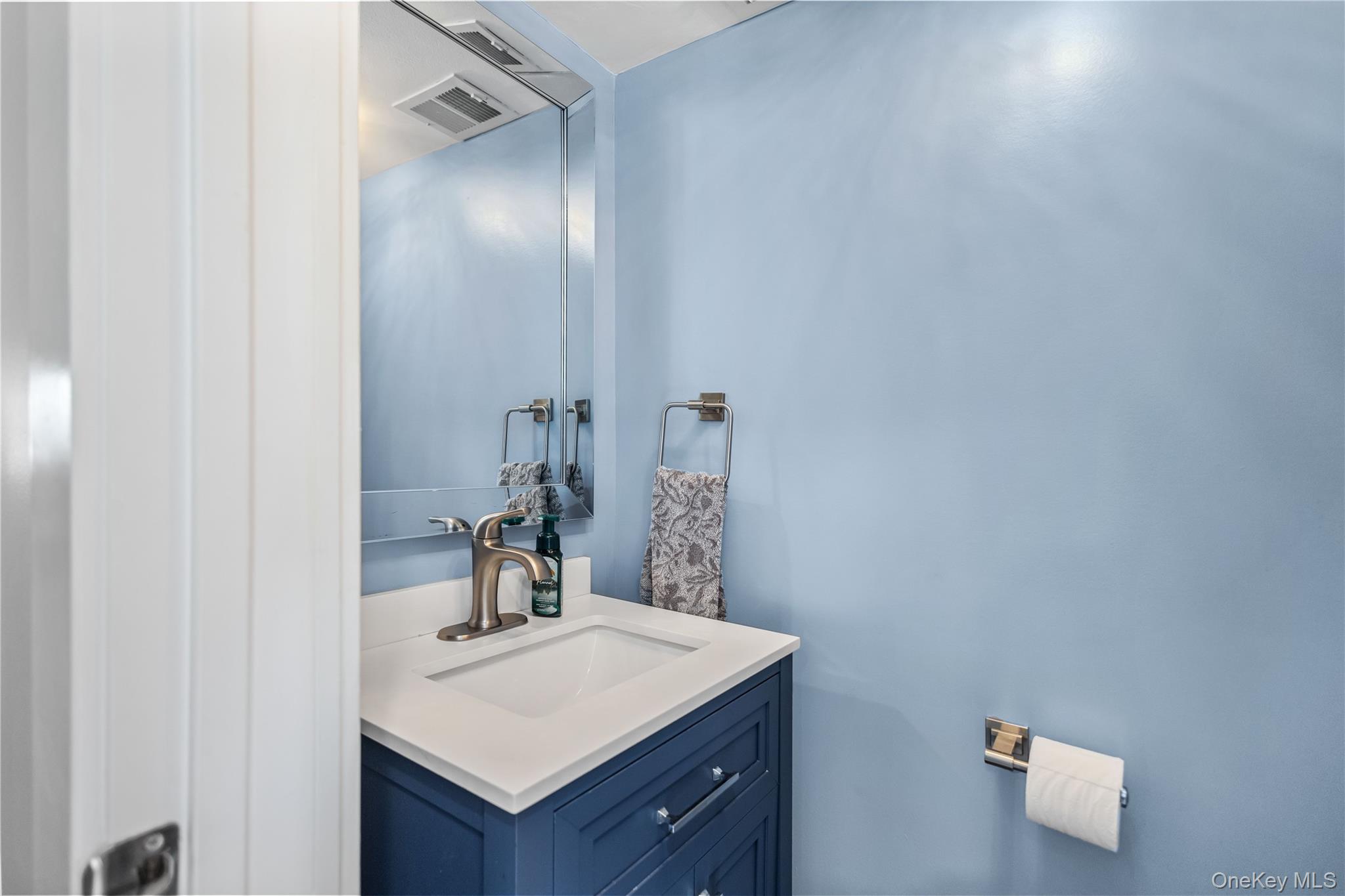 271 Signs Road, Unit E photo 10