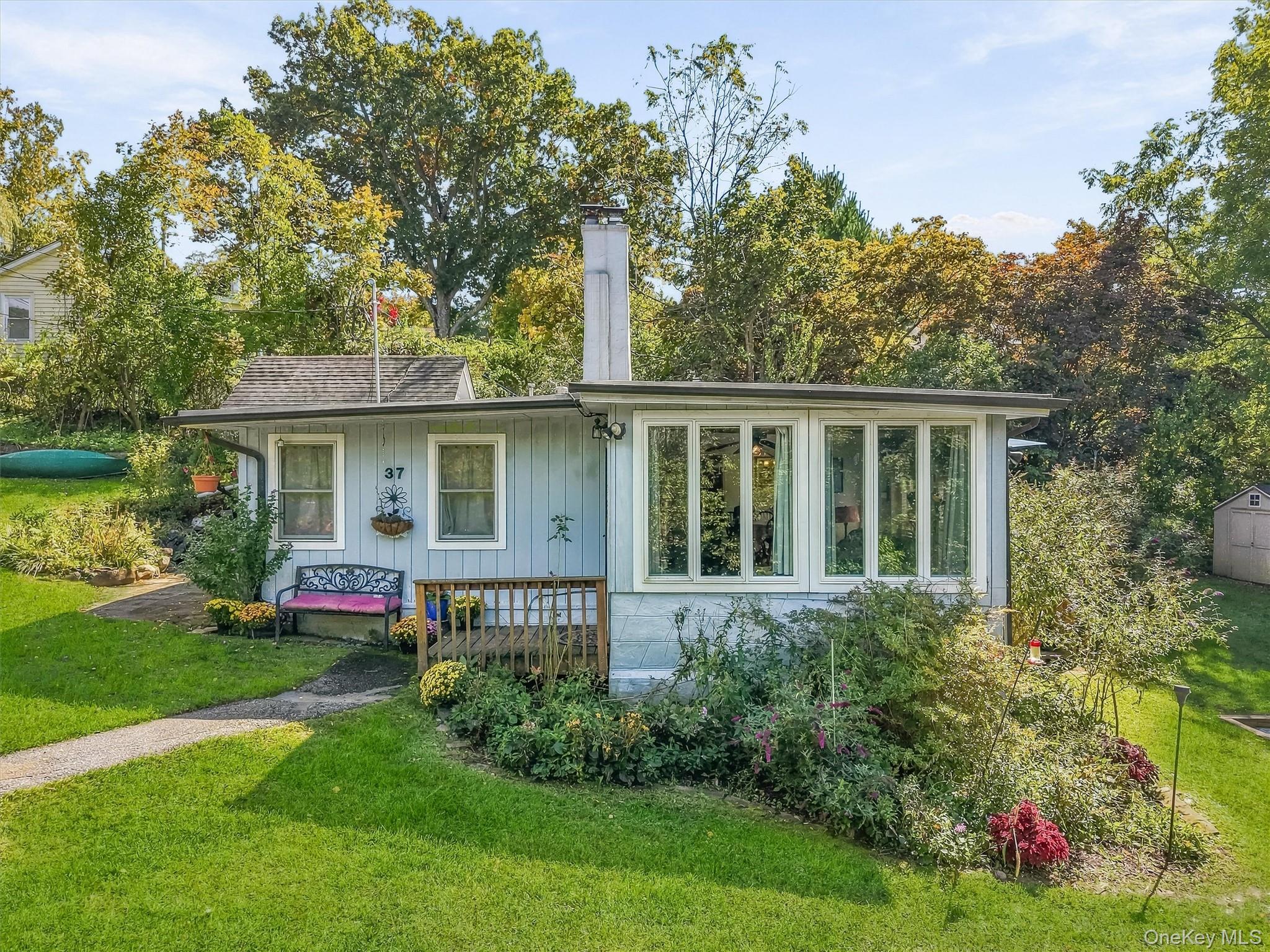 37 Woodstock Road – For Sale photo 2