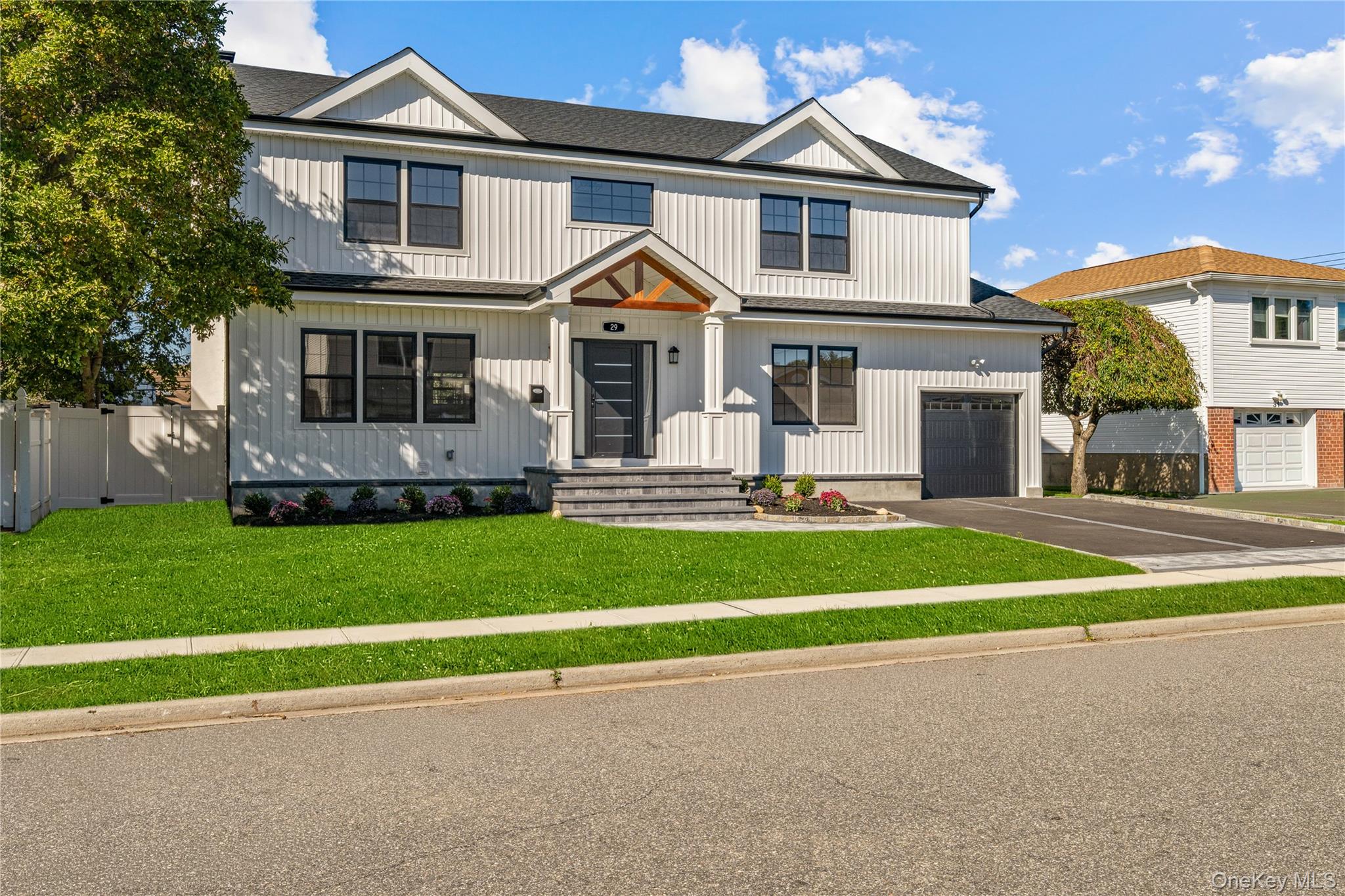 29 Melanie Lane – For Sale photo 3