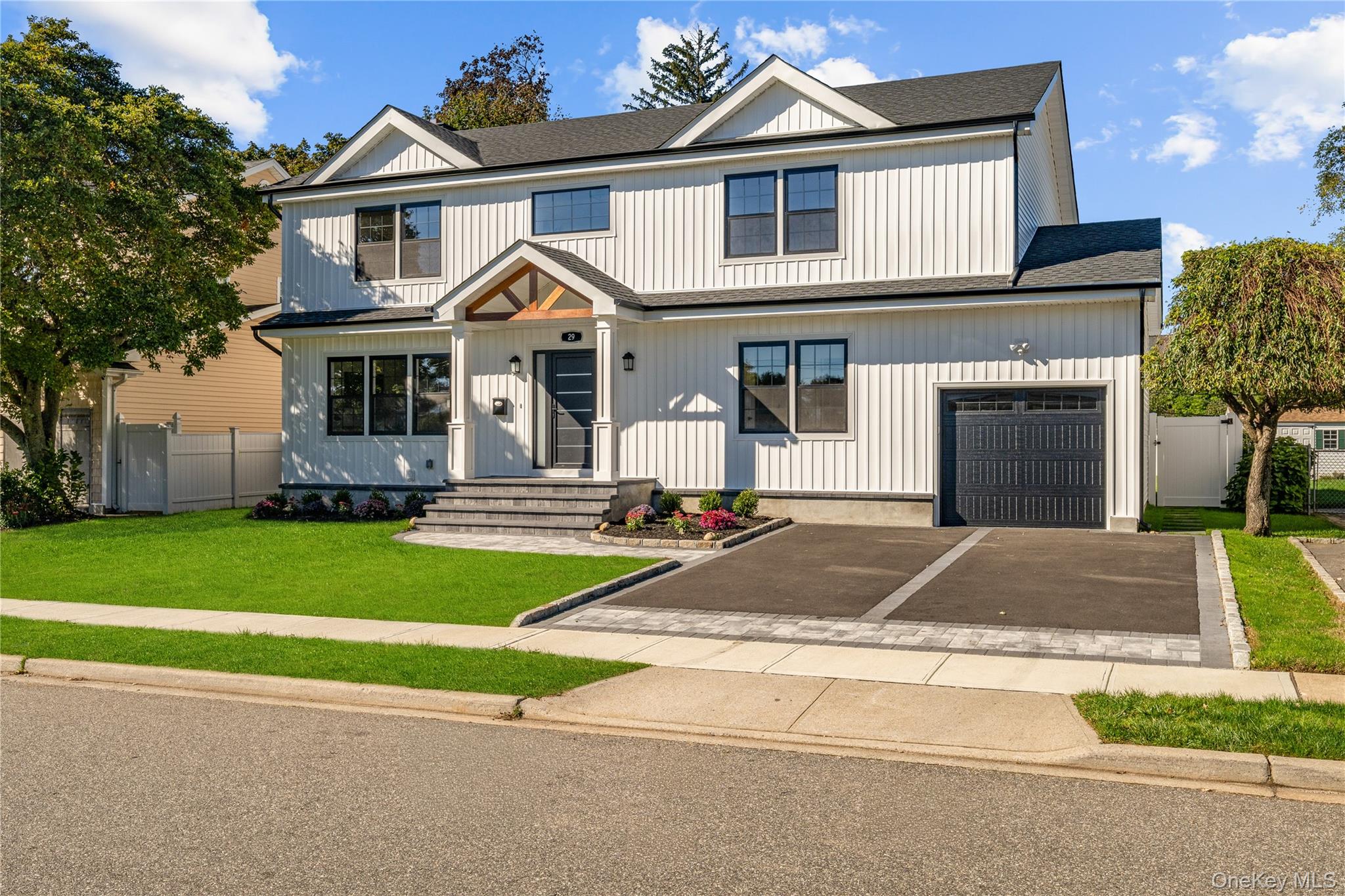 29 Melanie Lane – For Sale photo 2