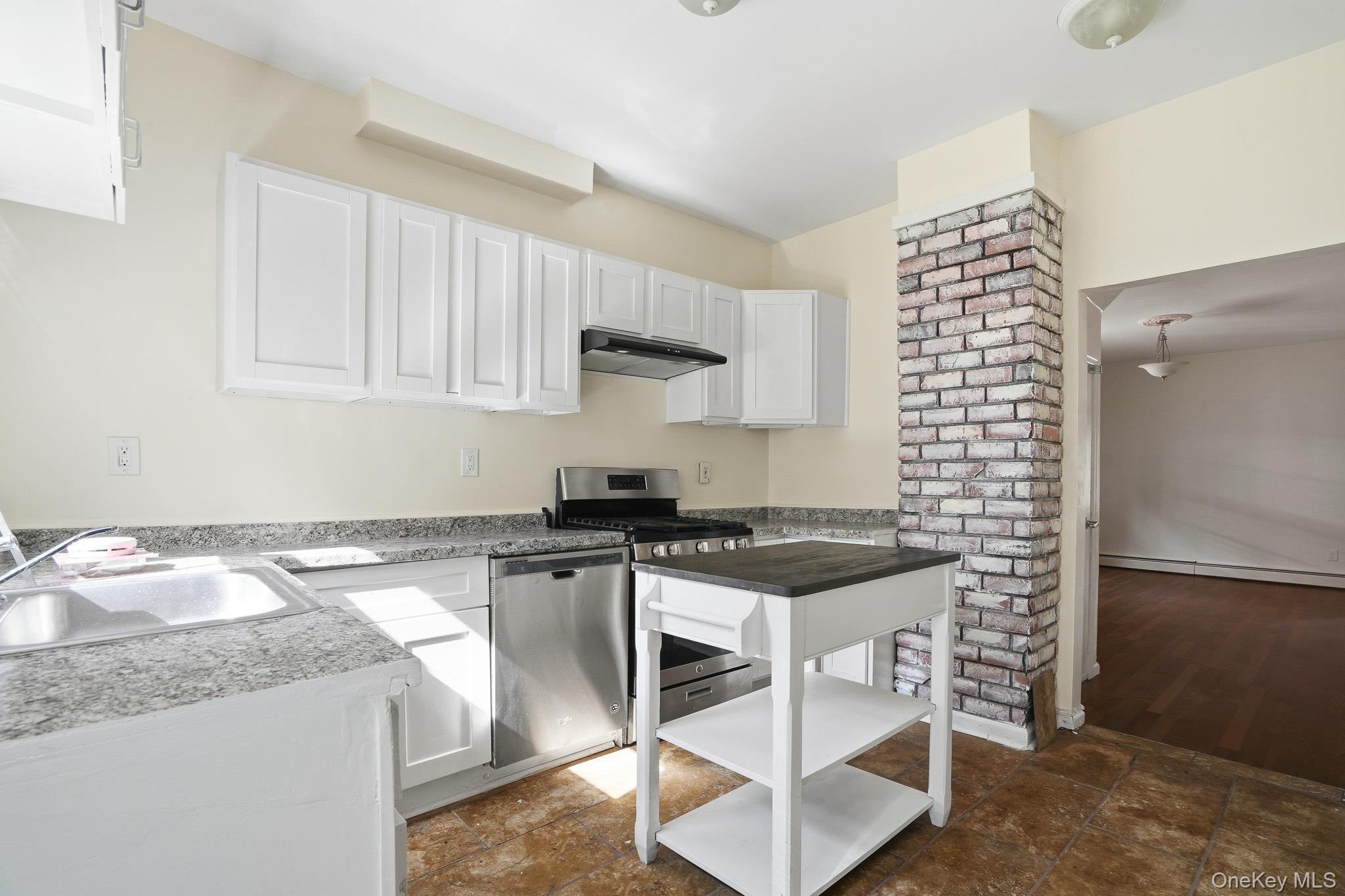 48 Parker Avenue – For Sale photo 13