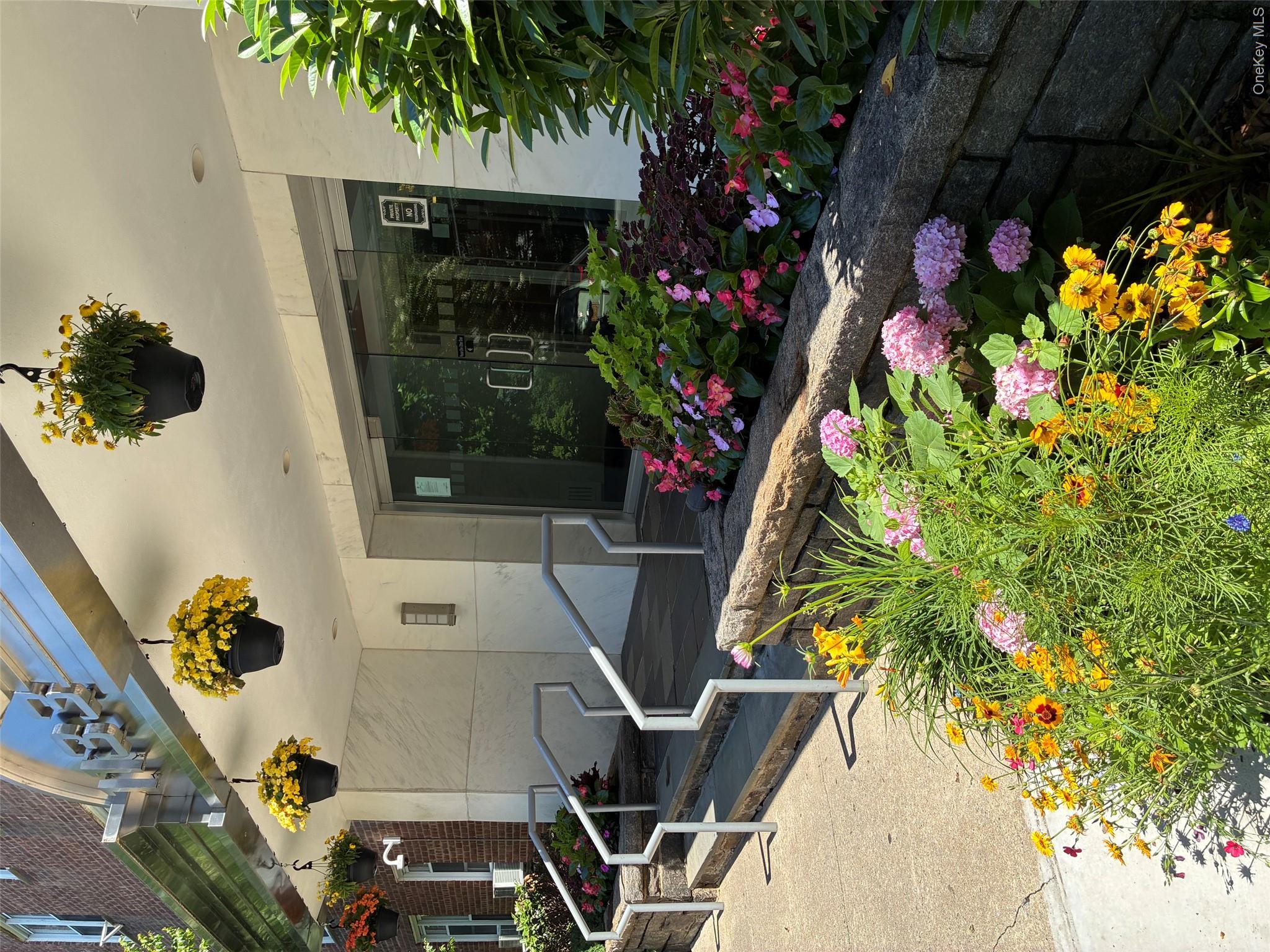1133 Midland Avenue, Unit 1C
