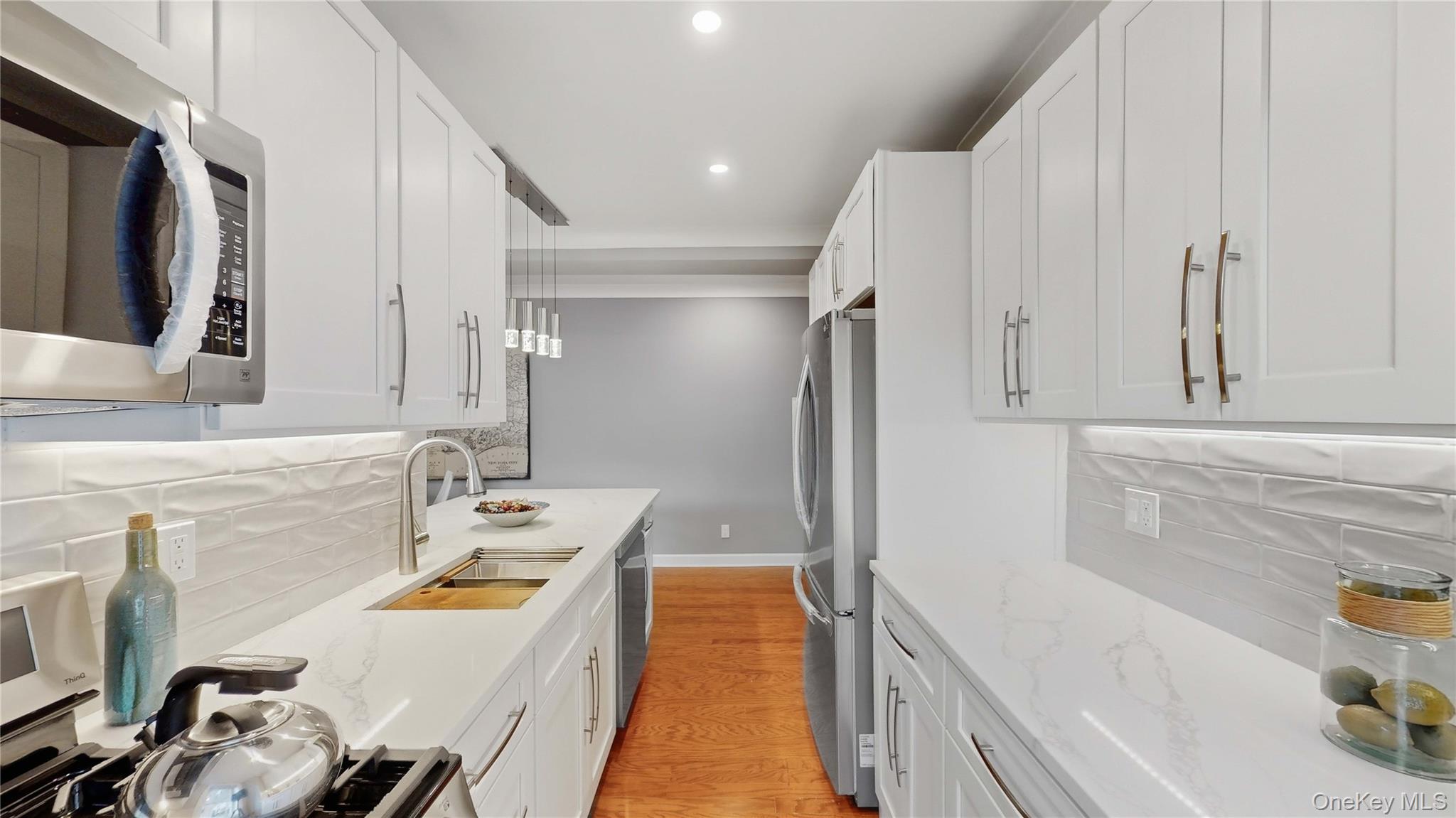 1133 Midland Avenue, Unit 1C photo 8
