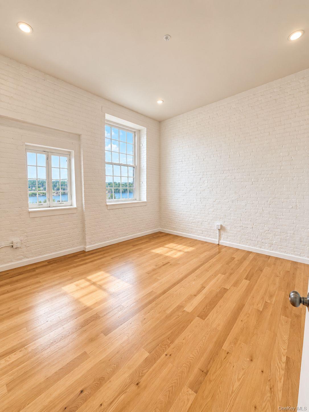 155 S River St, Unit A3 photo 7