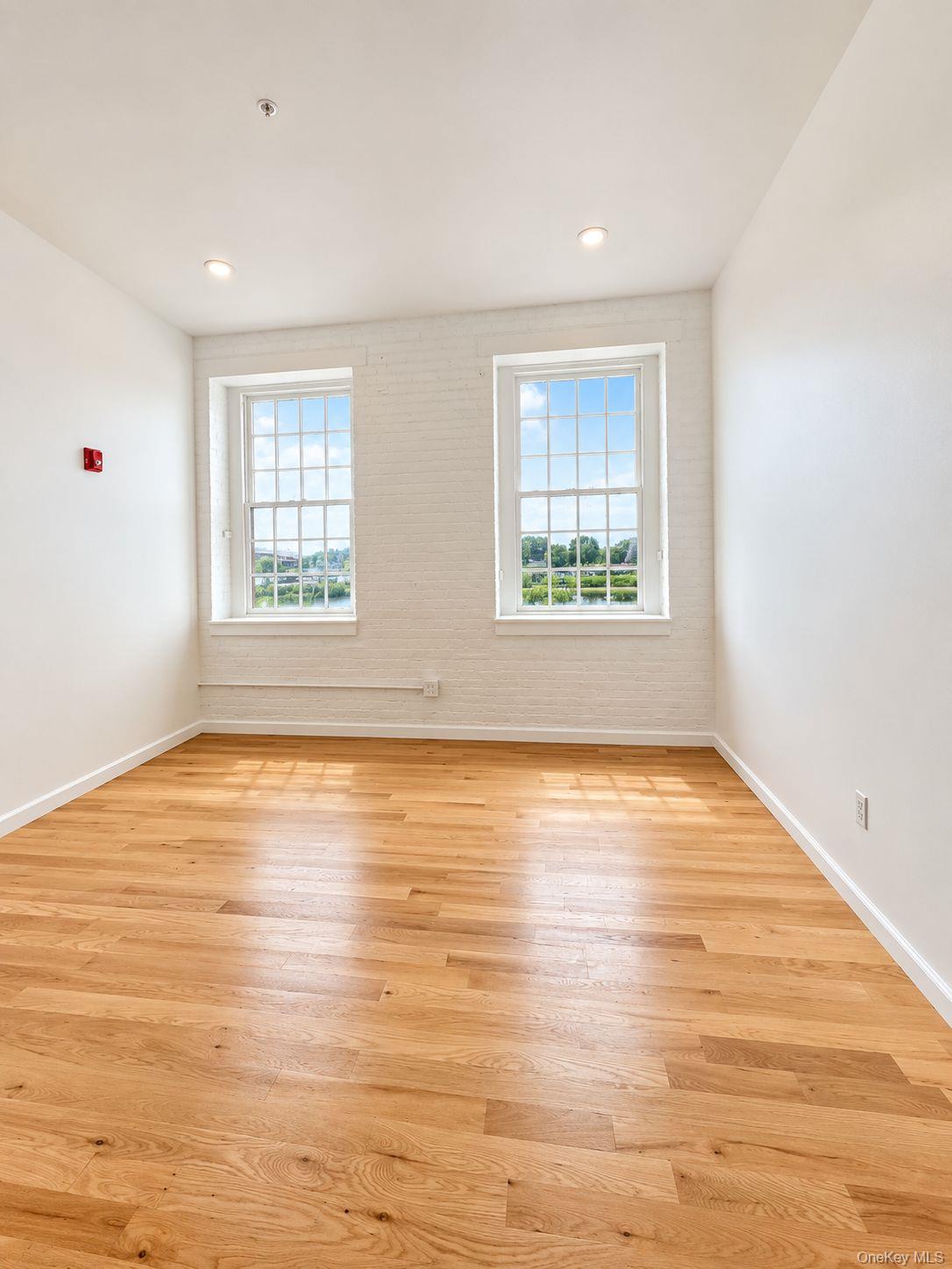 155 S River St, Unit A3 photo 8