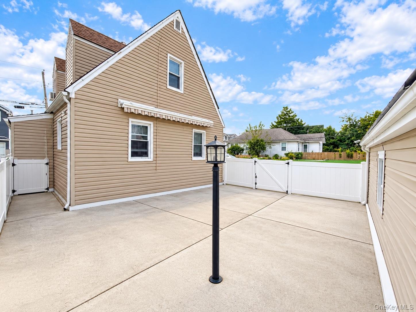 88 West Boulevard – For Rent photo 5