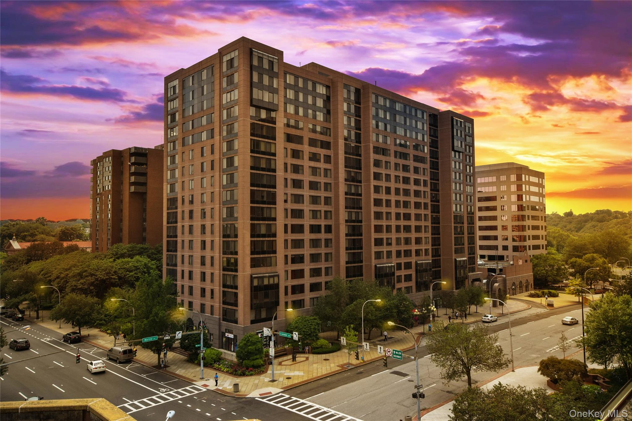 4 Martine Avenue, Unit 1619
