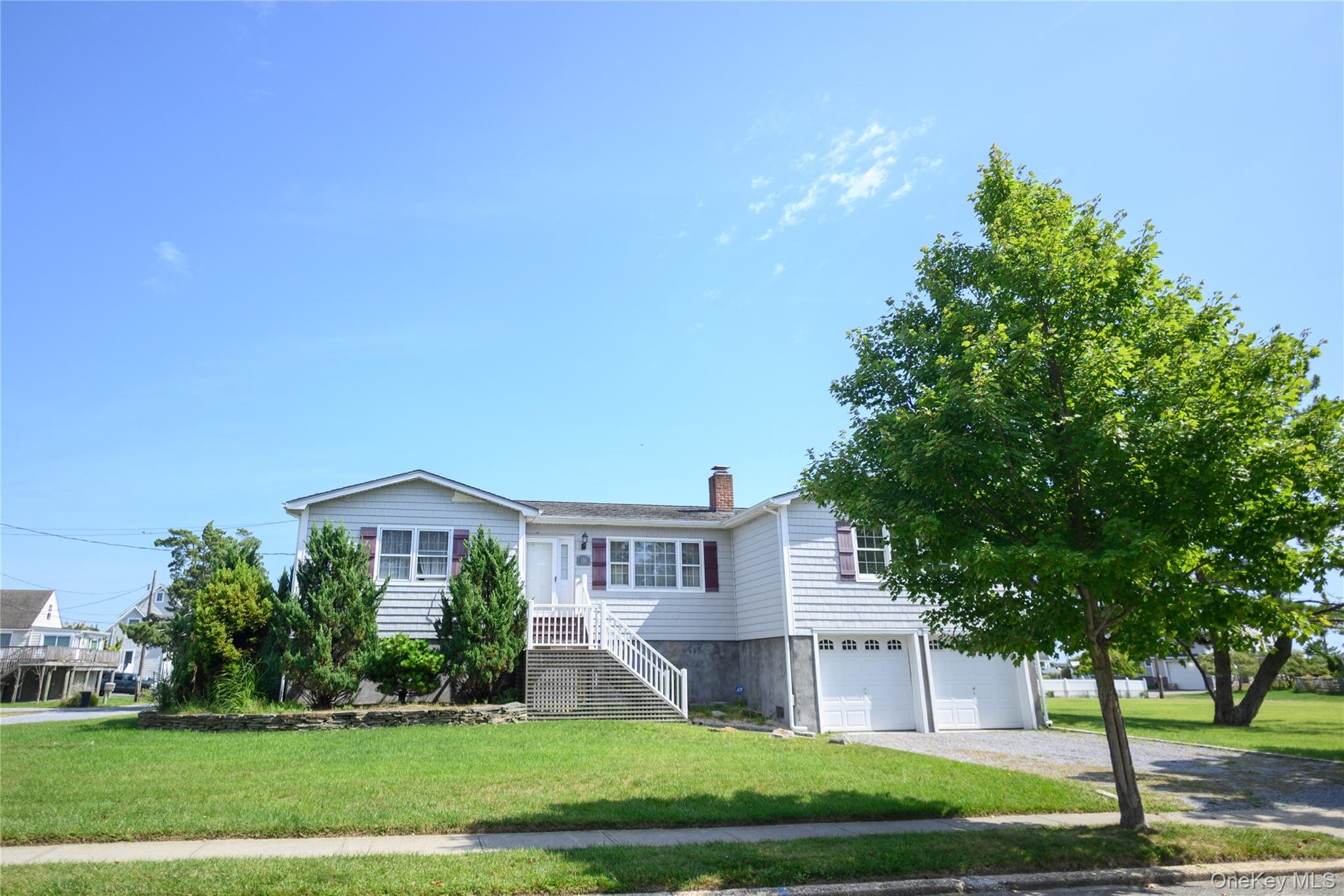 135 E Ocean Avenue – For Sale