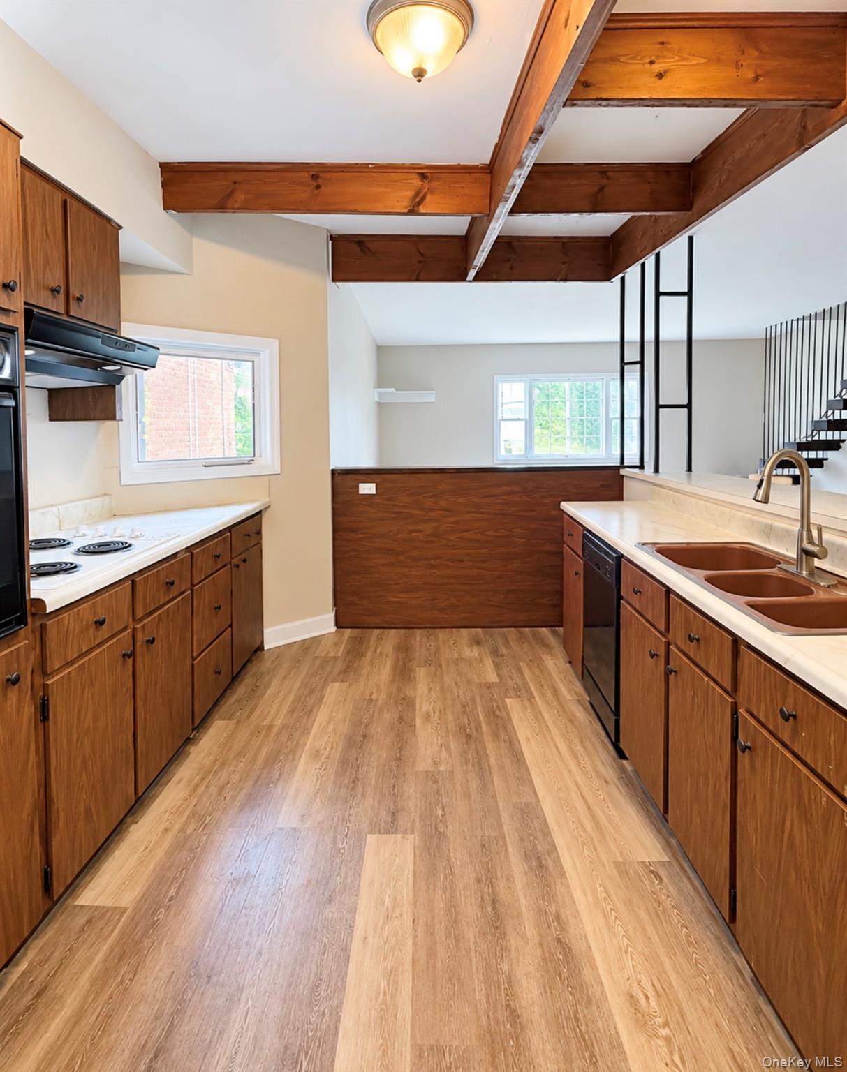 87 W Main Street, Unit 2 photo 2