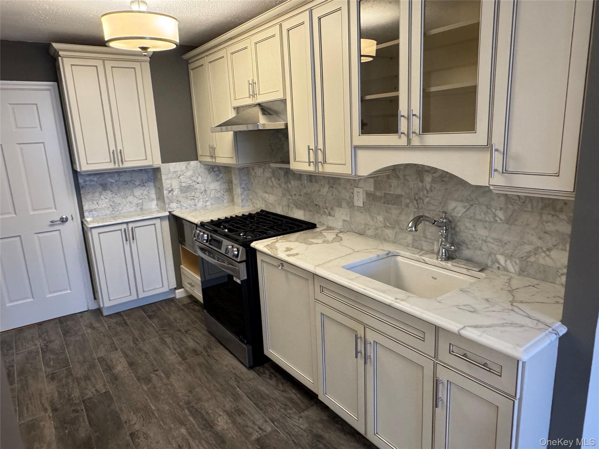 750 Shore Road, Unit 1H photo 5
