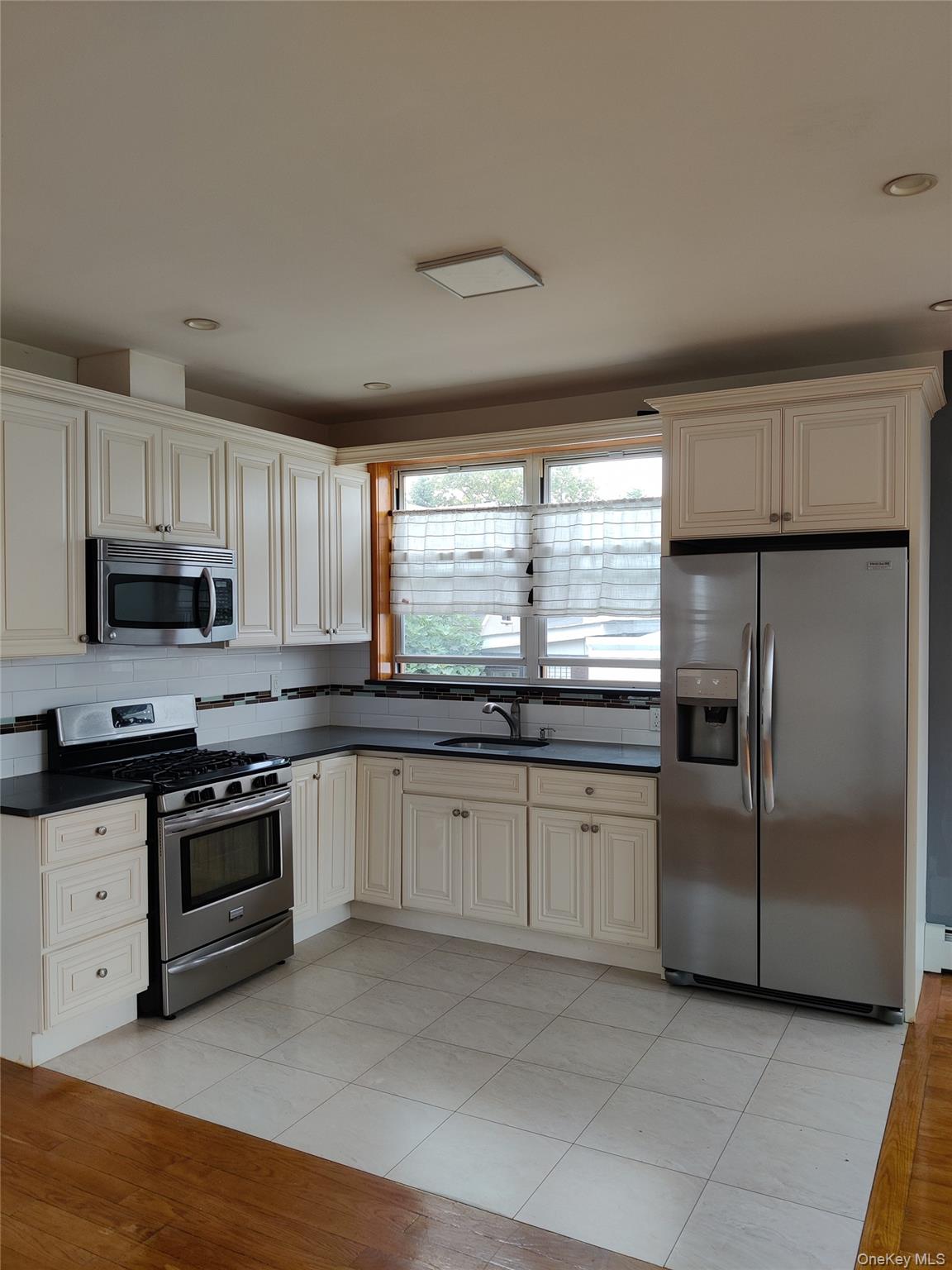 15-09 120 Street – For Sale photo 7