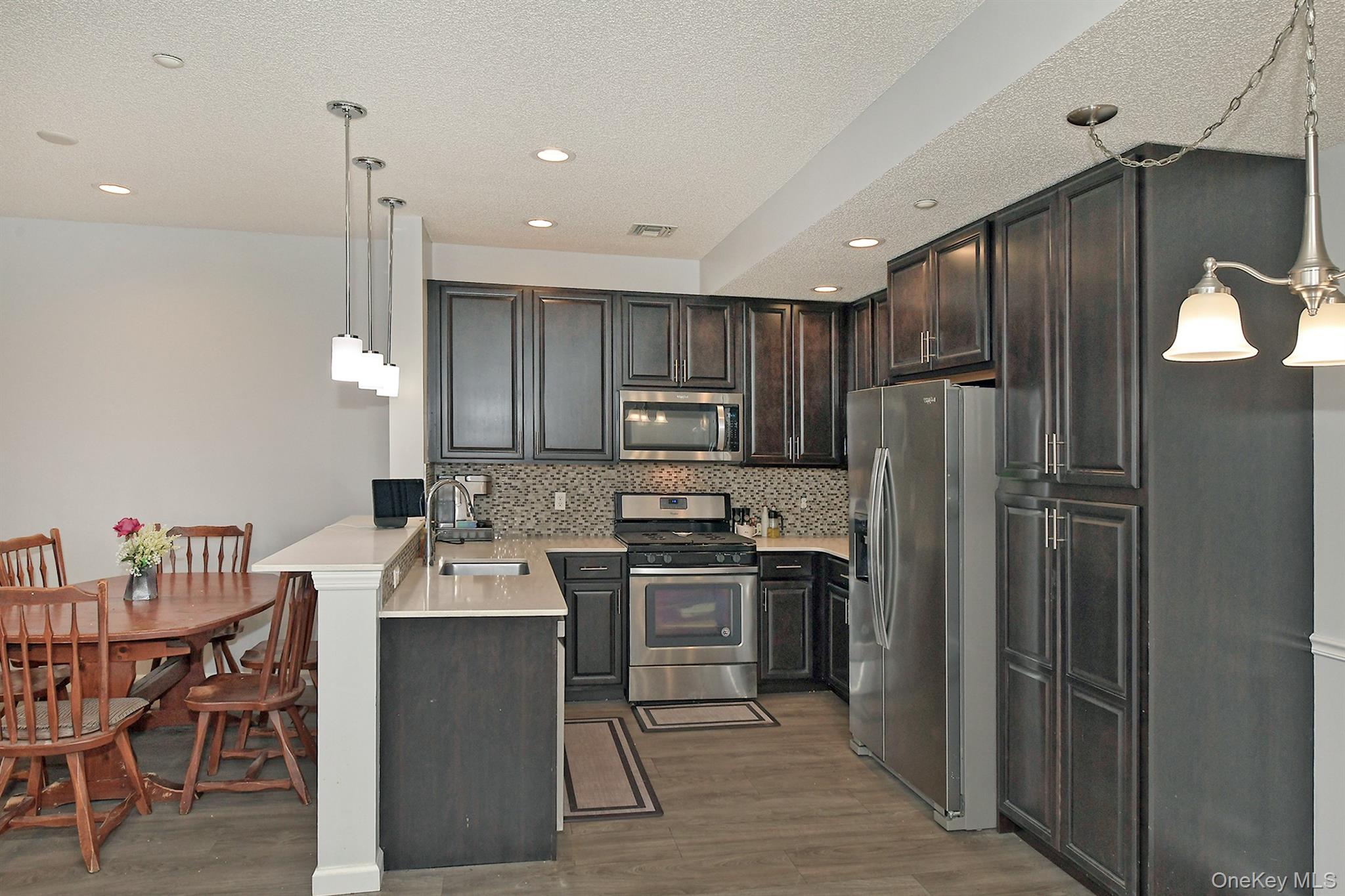 212 Clubhouse Circle, Unit 212 photo 12