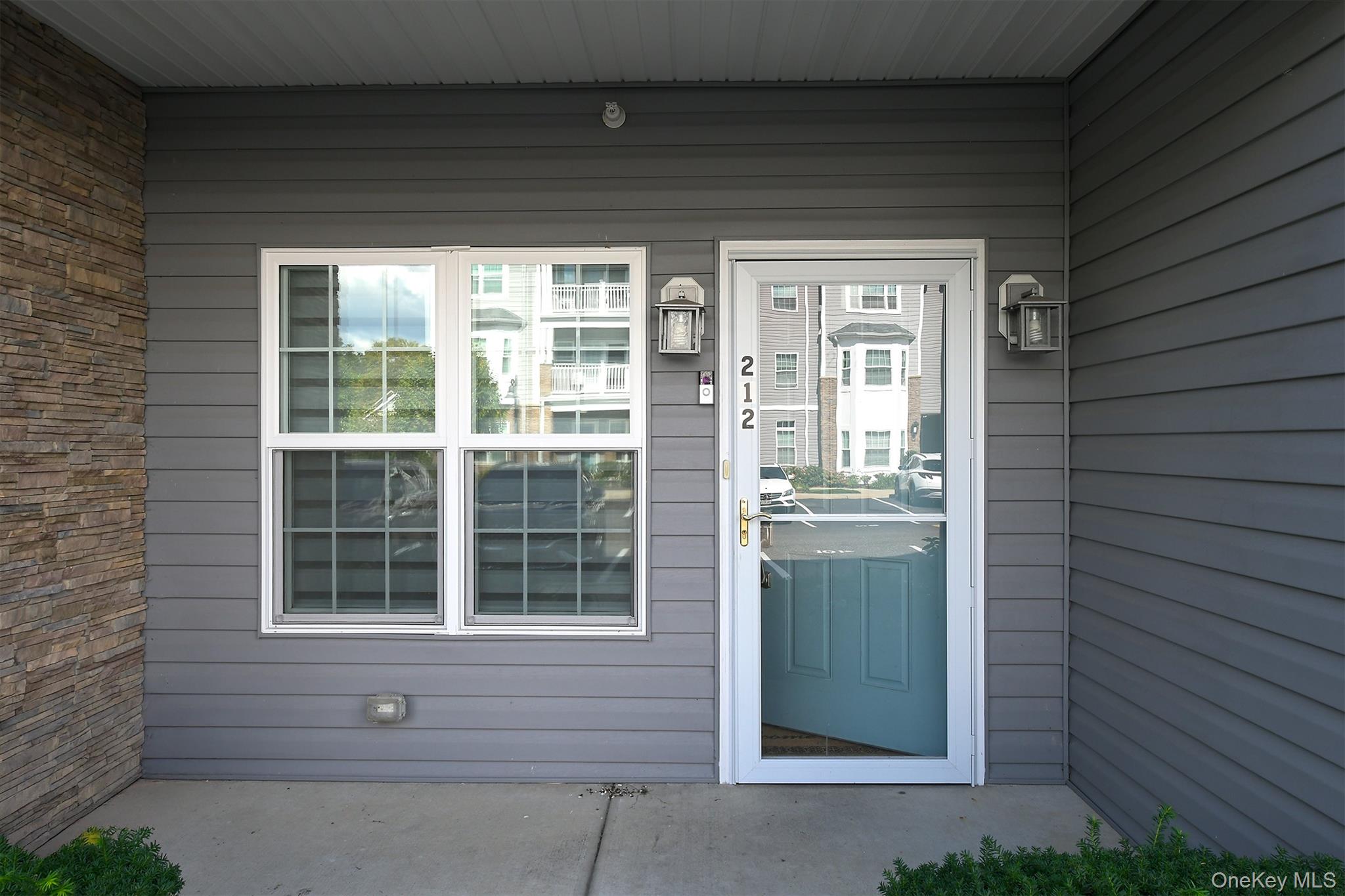 212 Clubhouse Circle, Unit 212 photo 2