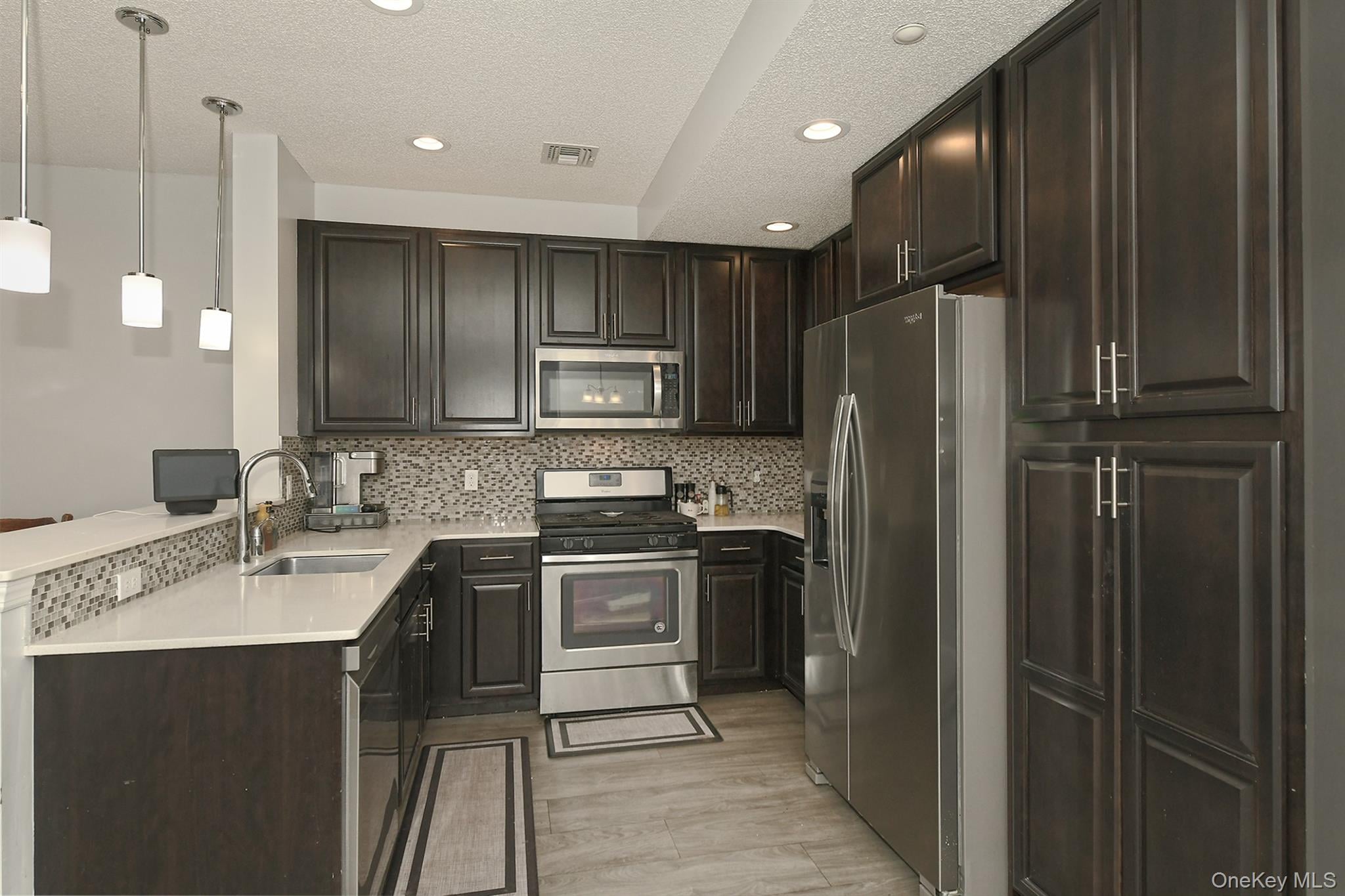 212 Clubhouse Circle, Unit 212 photo 11