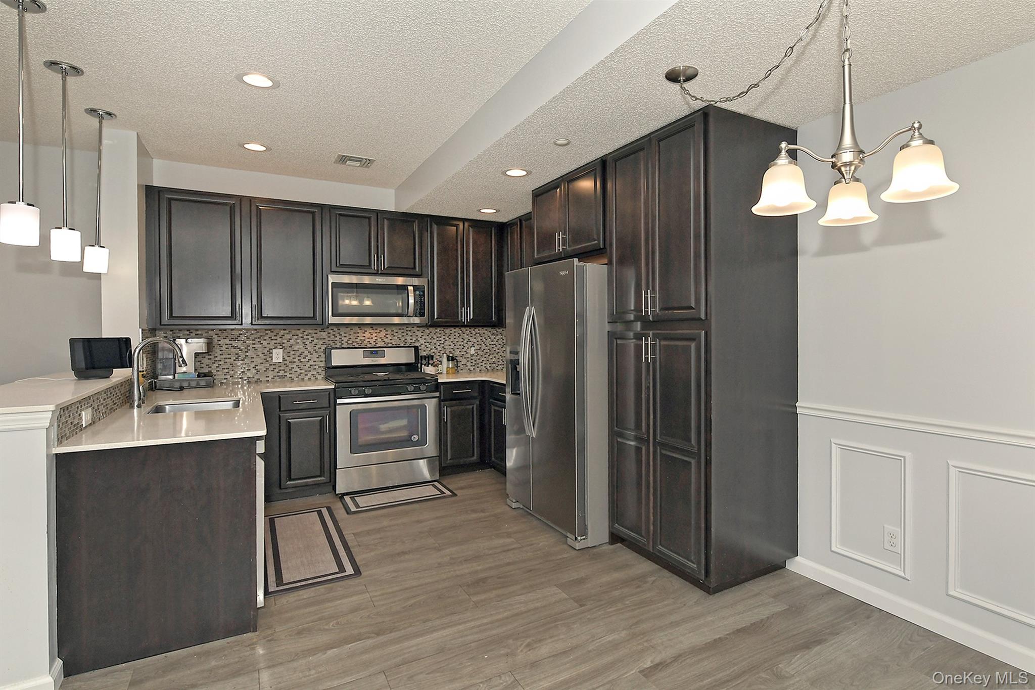 212 Clubhouse Circle, Unit 212 photo 10
