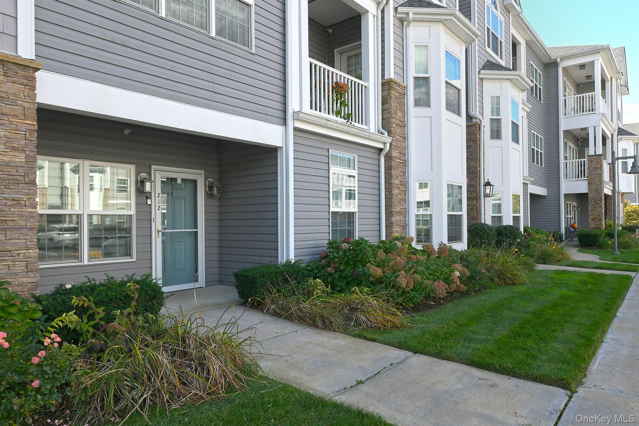 212 Clubhouse Circle, Unit 212 photo 4