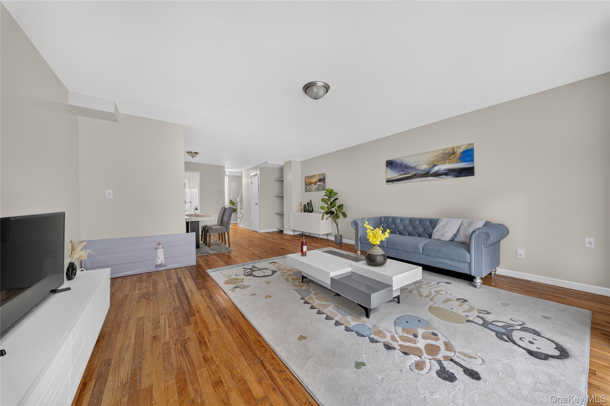 6722 Burns Street – For Sale photo 4