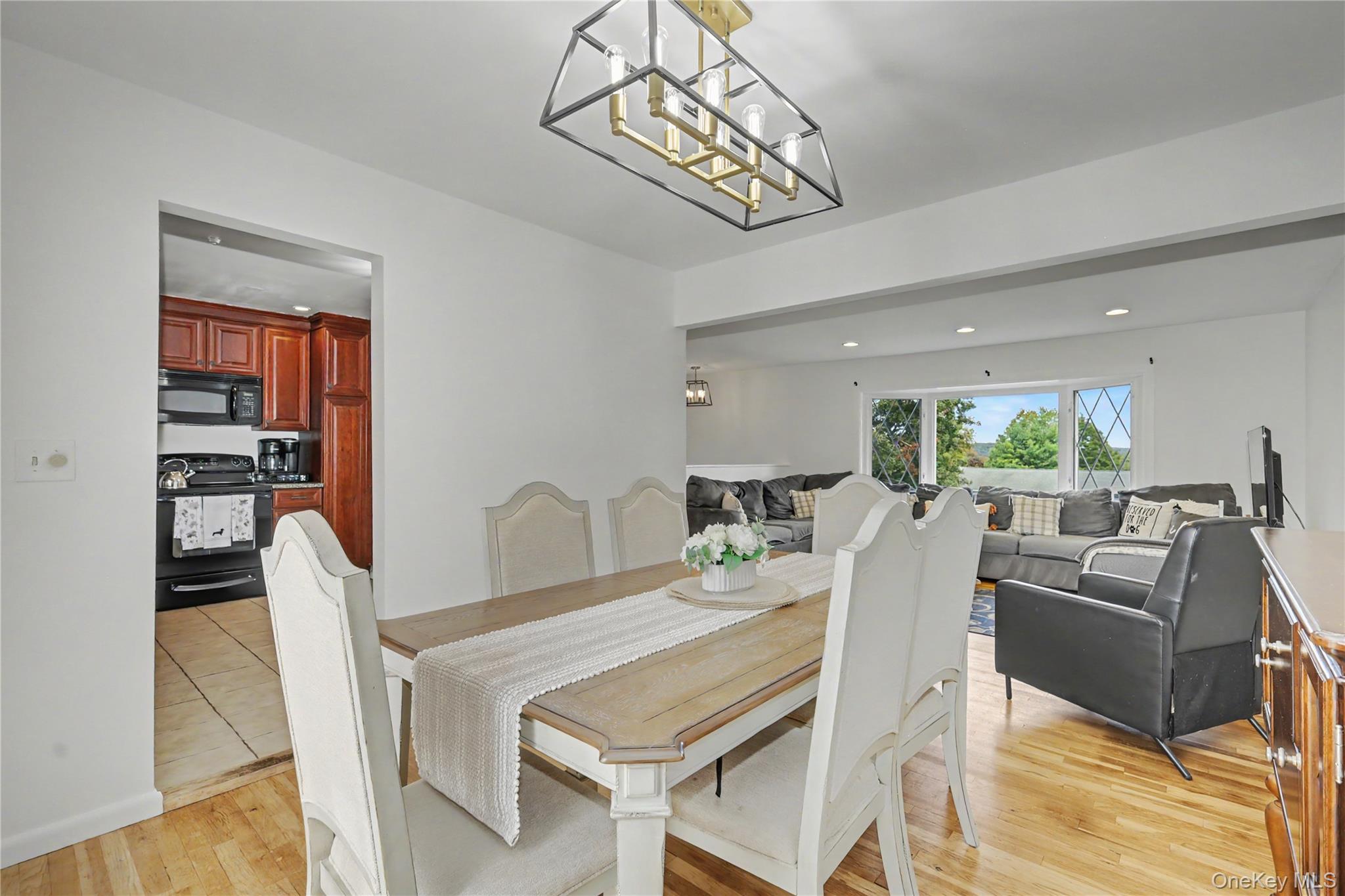 3236 Court Street – For Sale photo 8