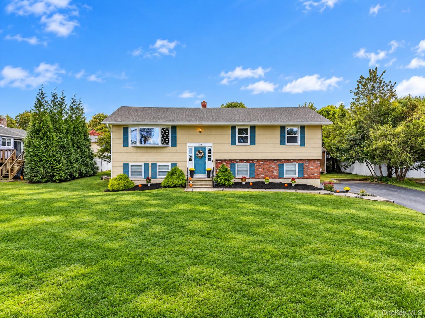 3236 Court Street – For Sale