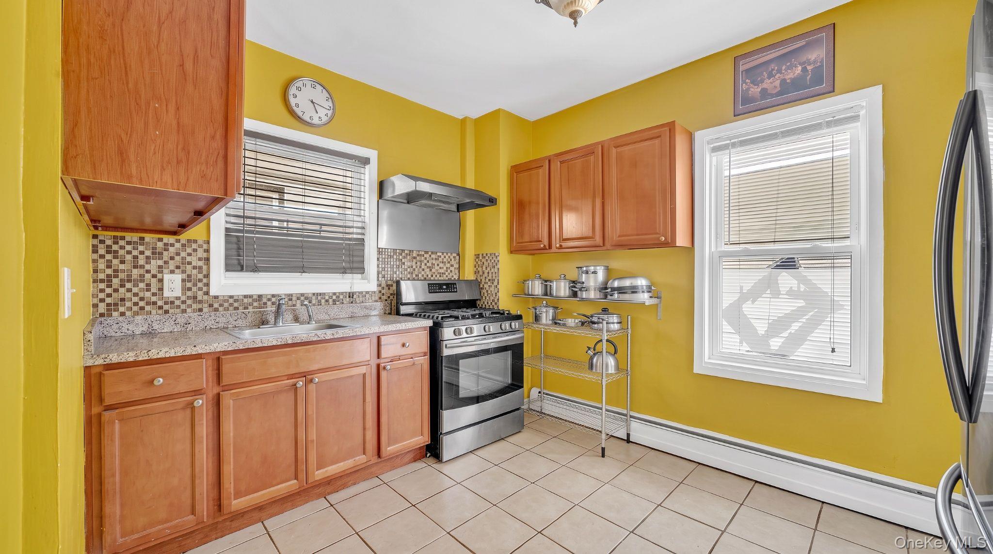 9410 82nd Place – For Sale photo 7