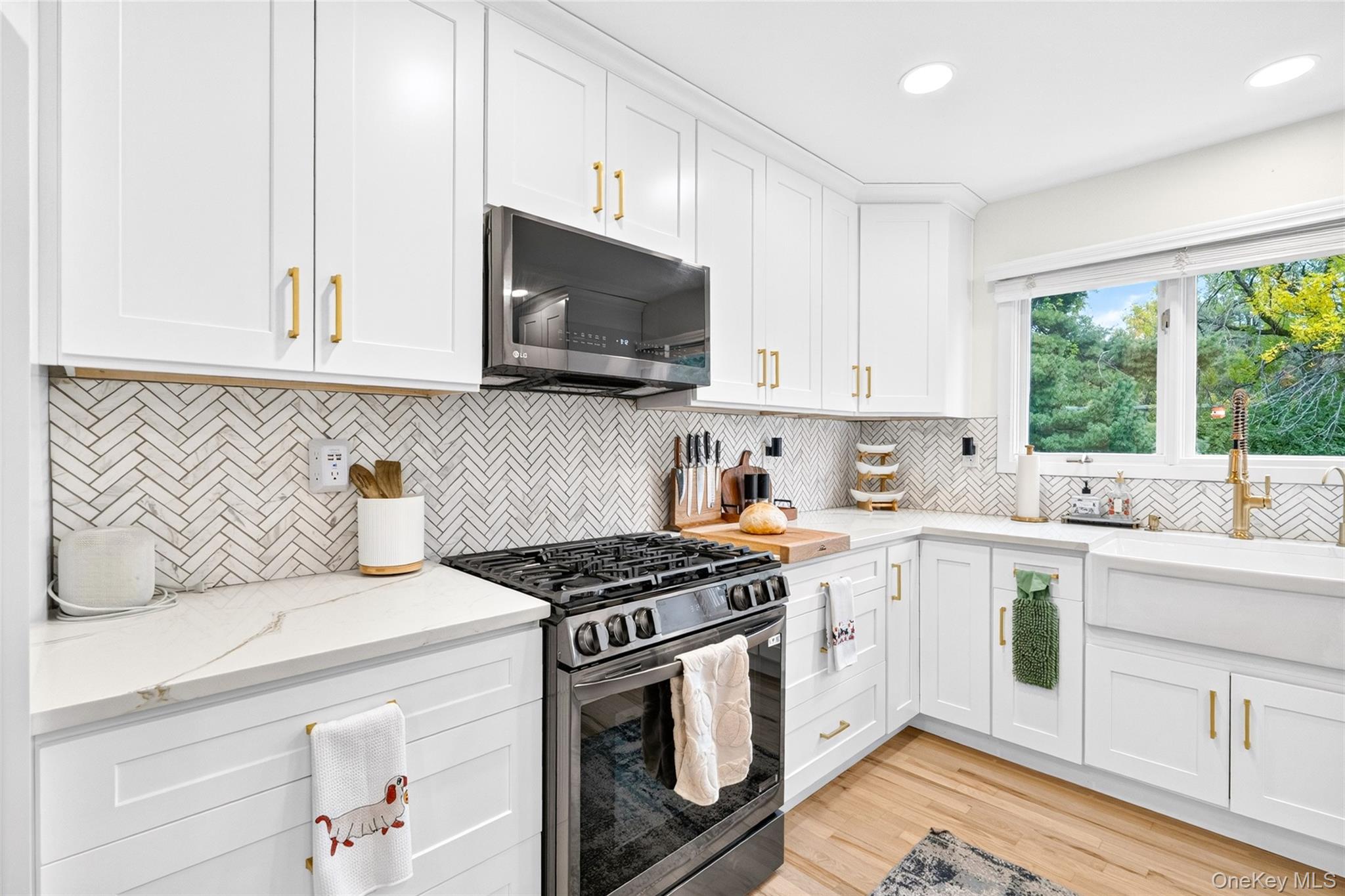 7 Village Green – For Sale photo 10