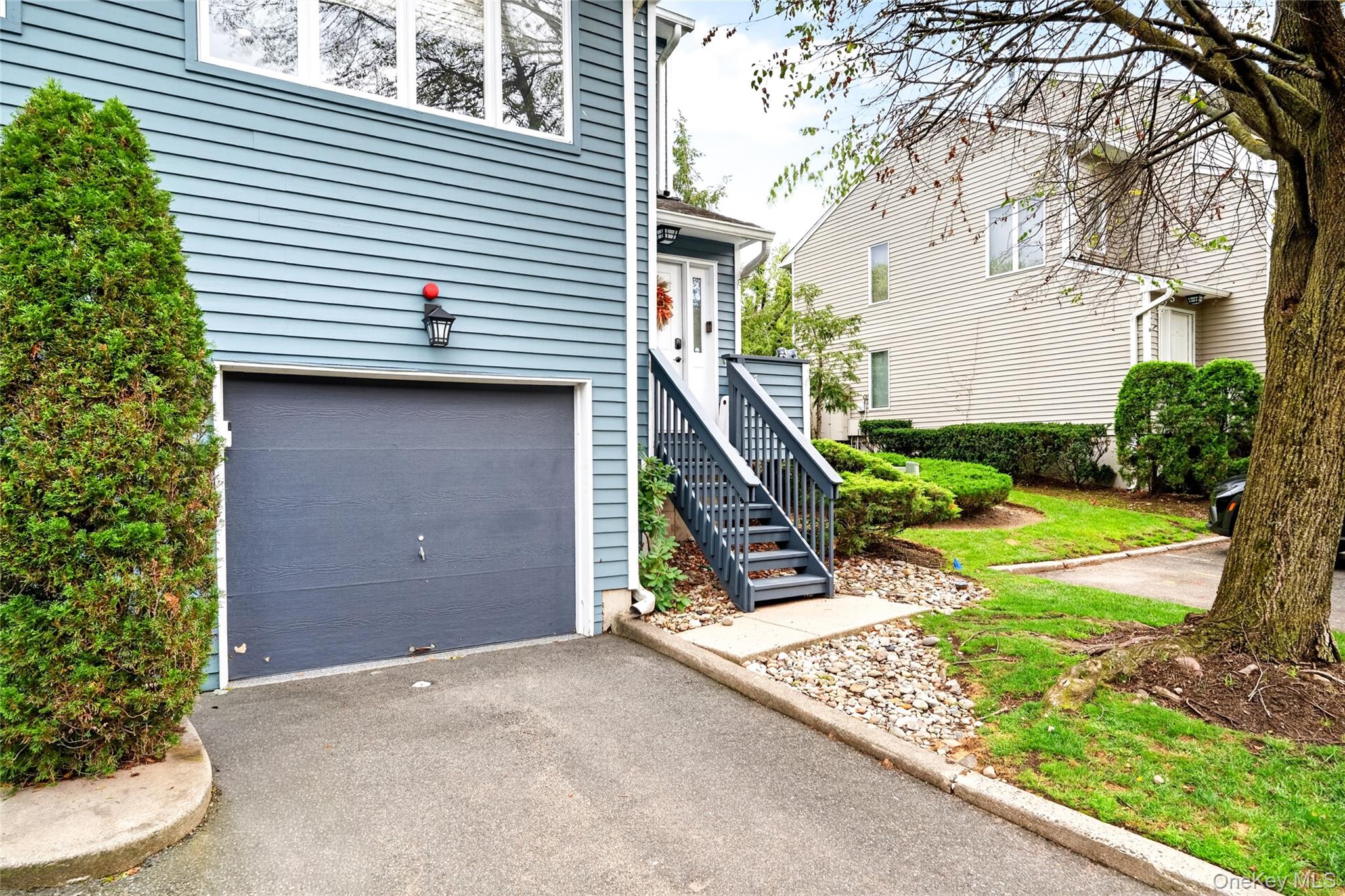 7 Village Green – For Sale photo 2