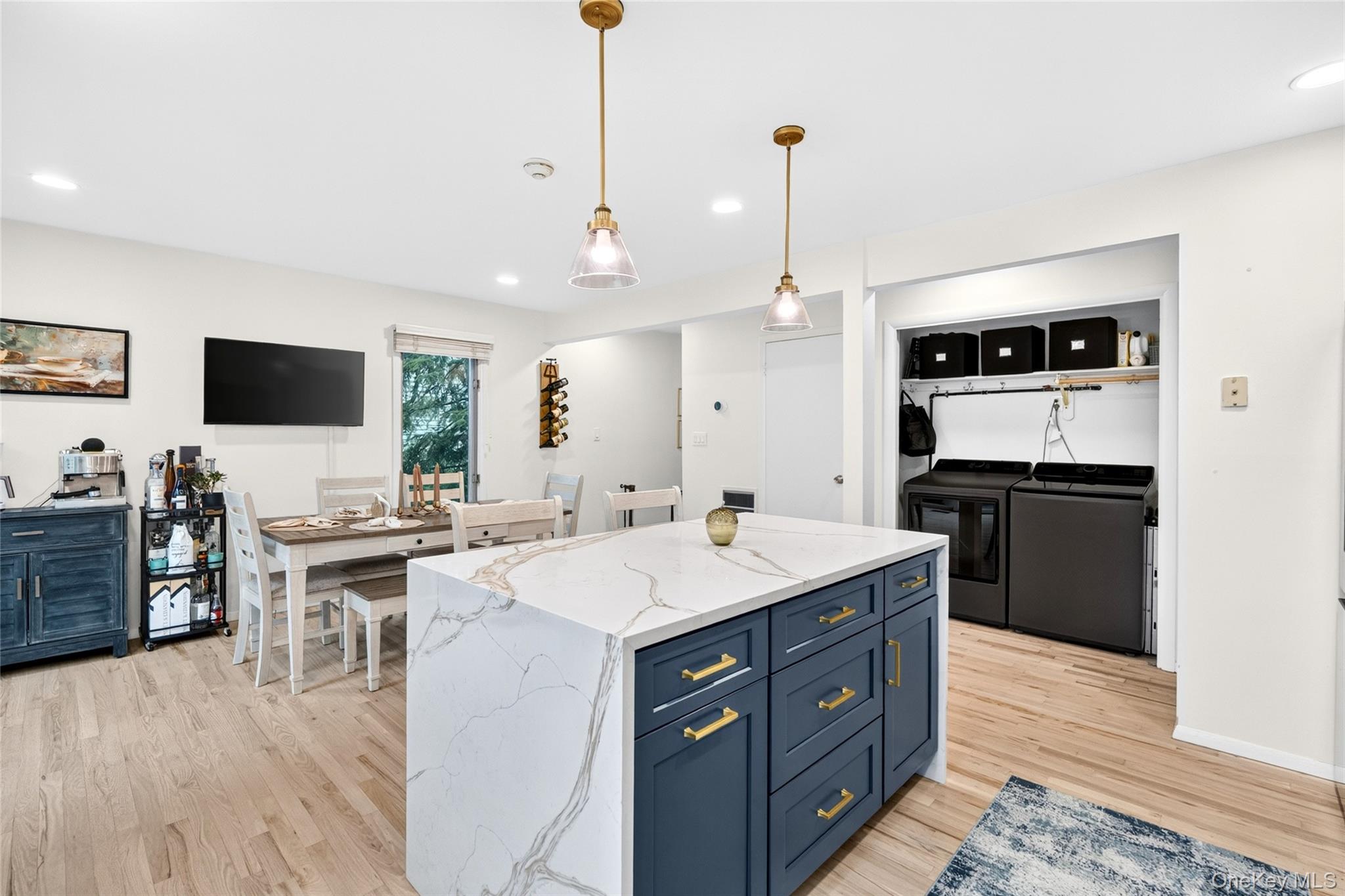 7 Village Green – For Sale photo 13
