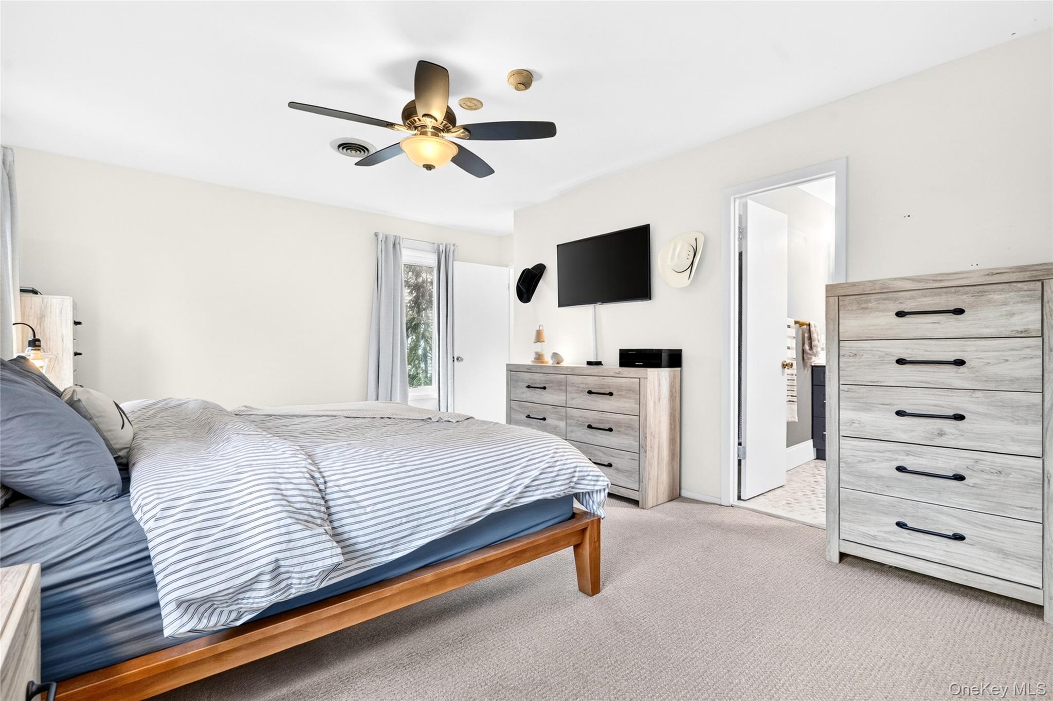 7 Village Green – For Sale photo 23