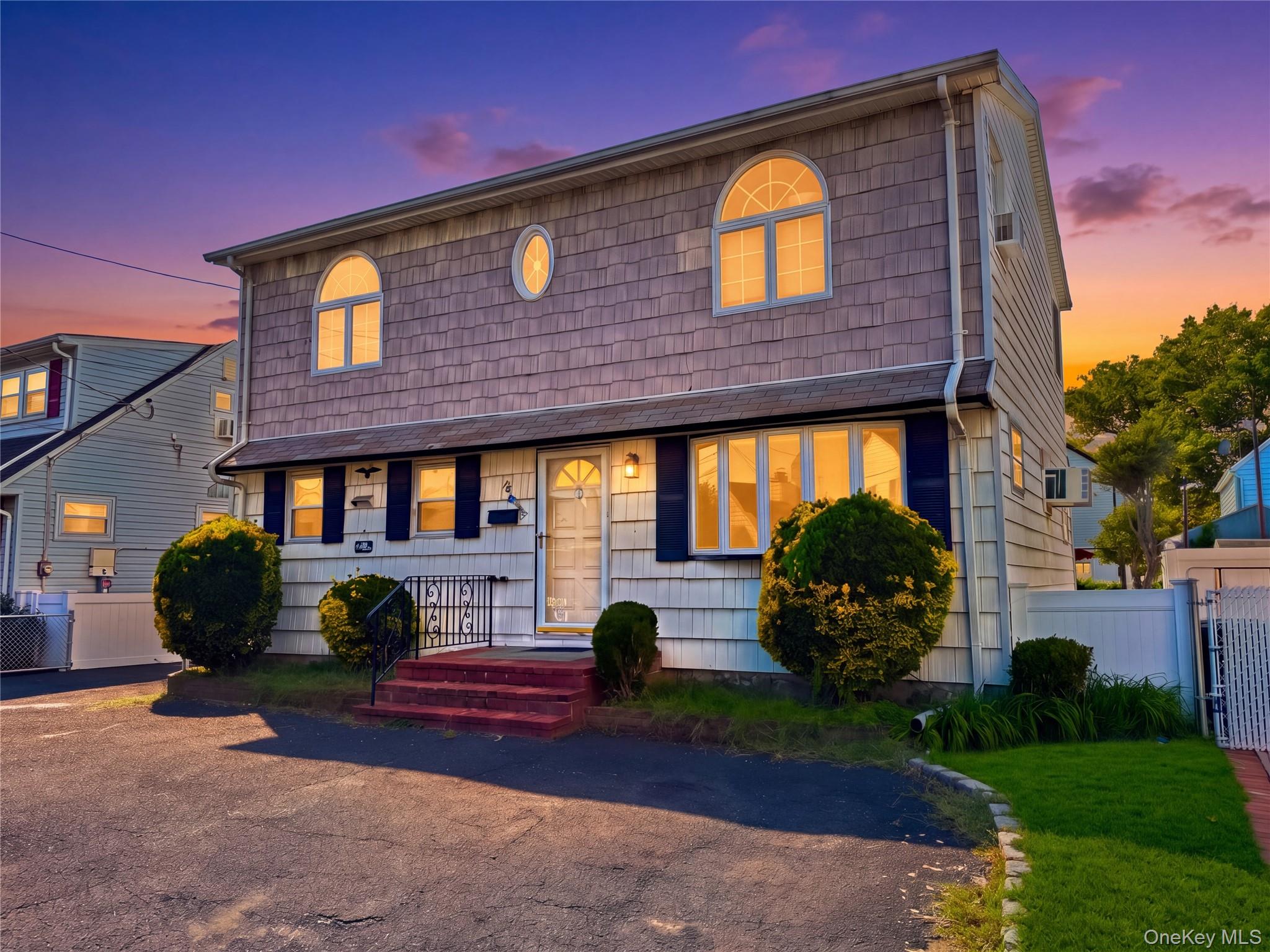 78 Gates Avenue – For Sale