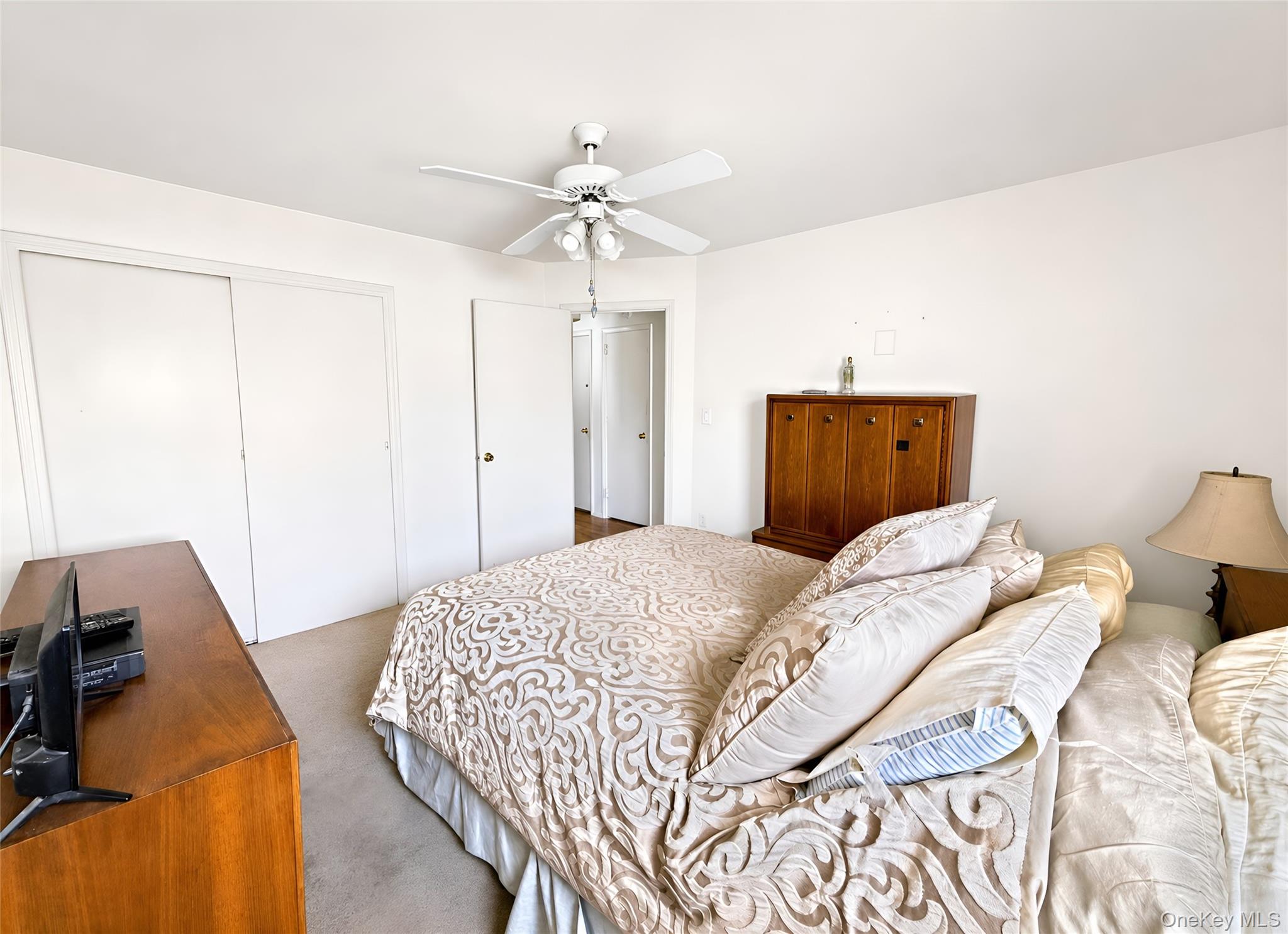 78 Gates Avenue – For Sale photo 15