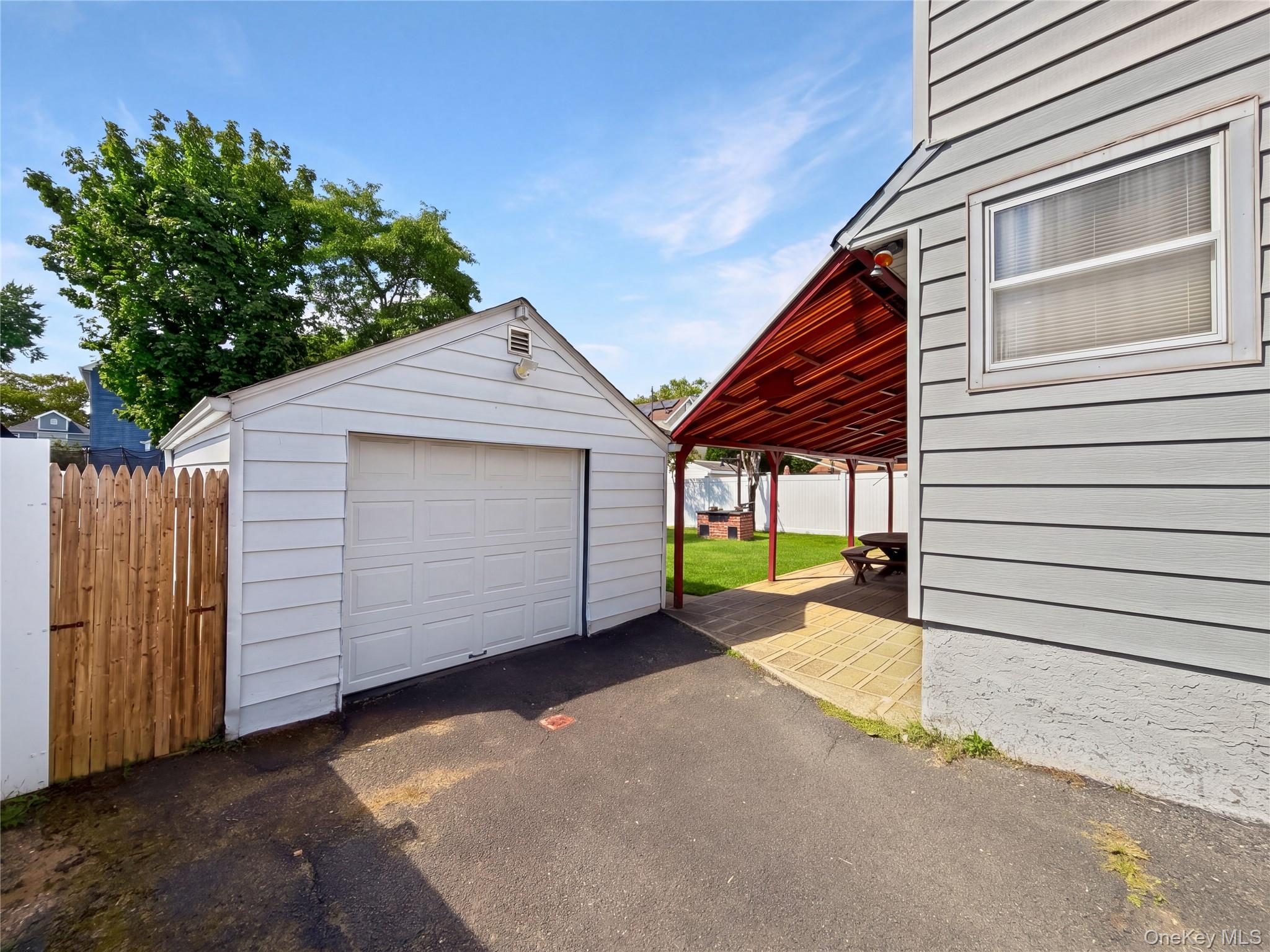 78 Gates Avenue – For Sale photo 27